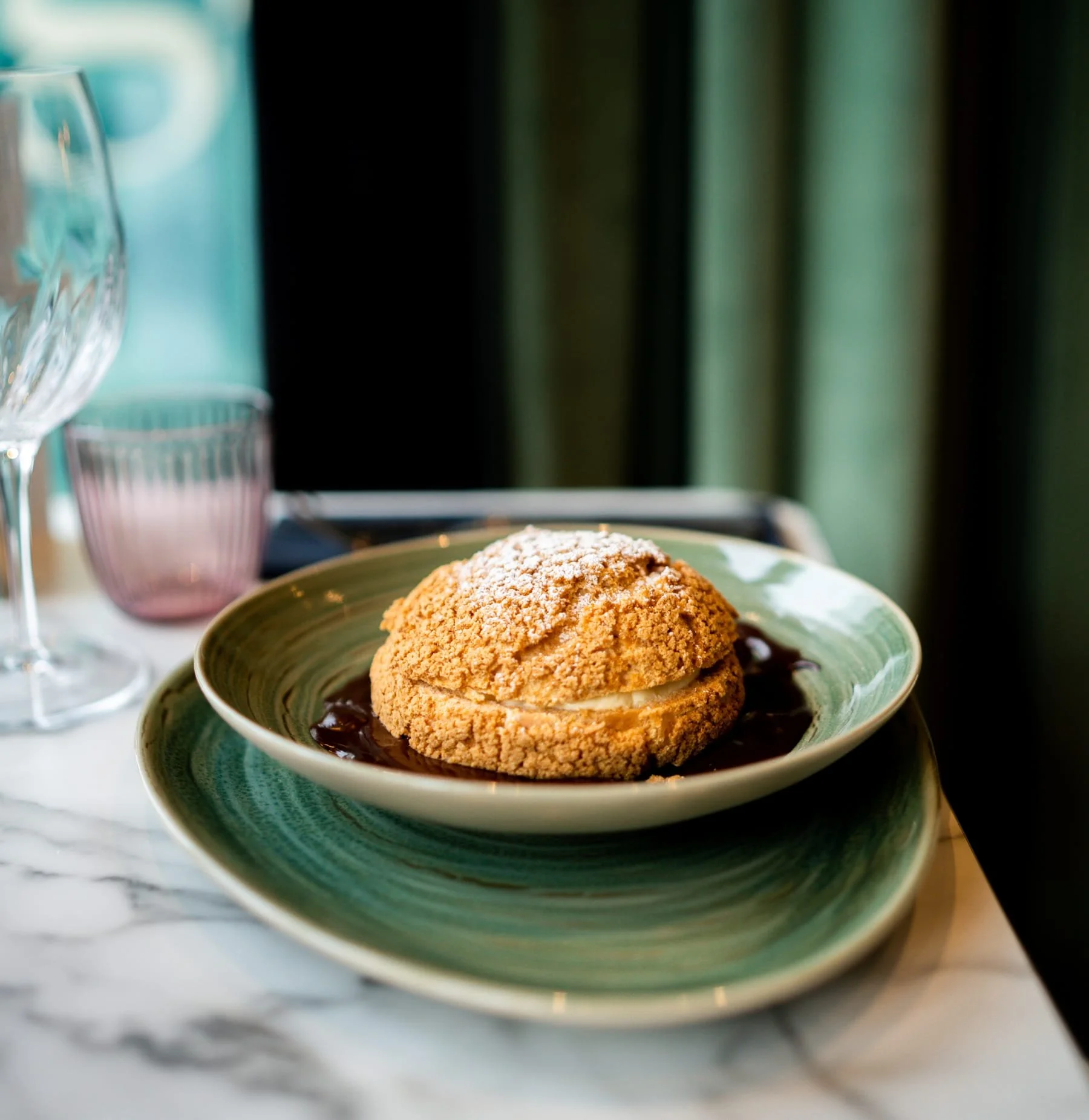 Profiterole Napoletani
