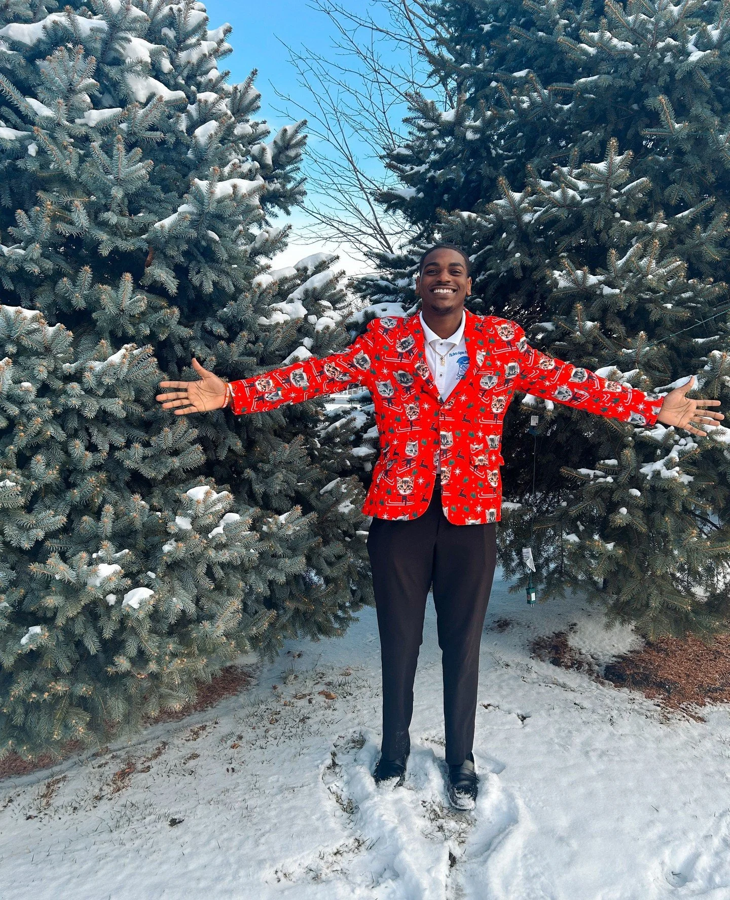 ❄️✨ You&rsquo;re Invited to Our Winter Wonderland Party! ✨❄️⁠
⁠
Join us THIS Thursday, December 18th from 4&ndash;7 PM for an afternoon full of holiday cheer! 🎅🎄⁠
⁠
Here&rsquo;s what we have planned:⁠
☕ Hot cocoa bar⁠
🍪 Cookie bar⁠
🍗 Catering fro