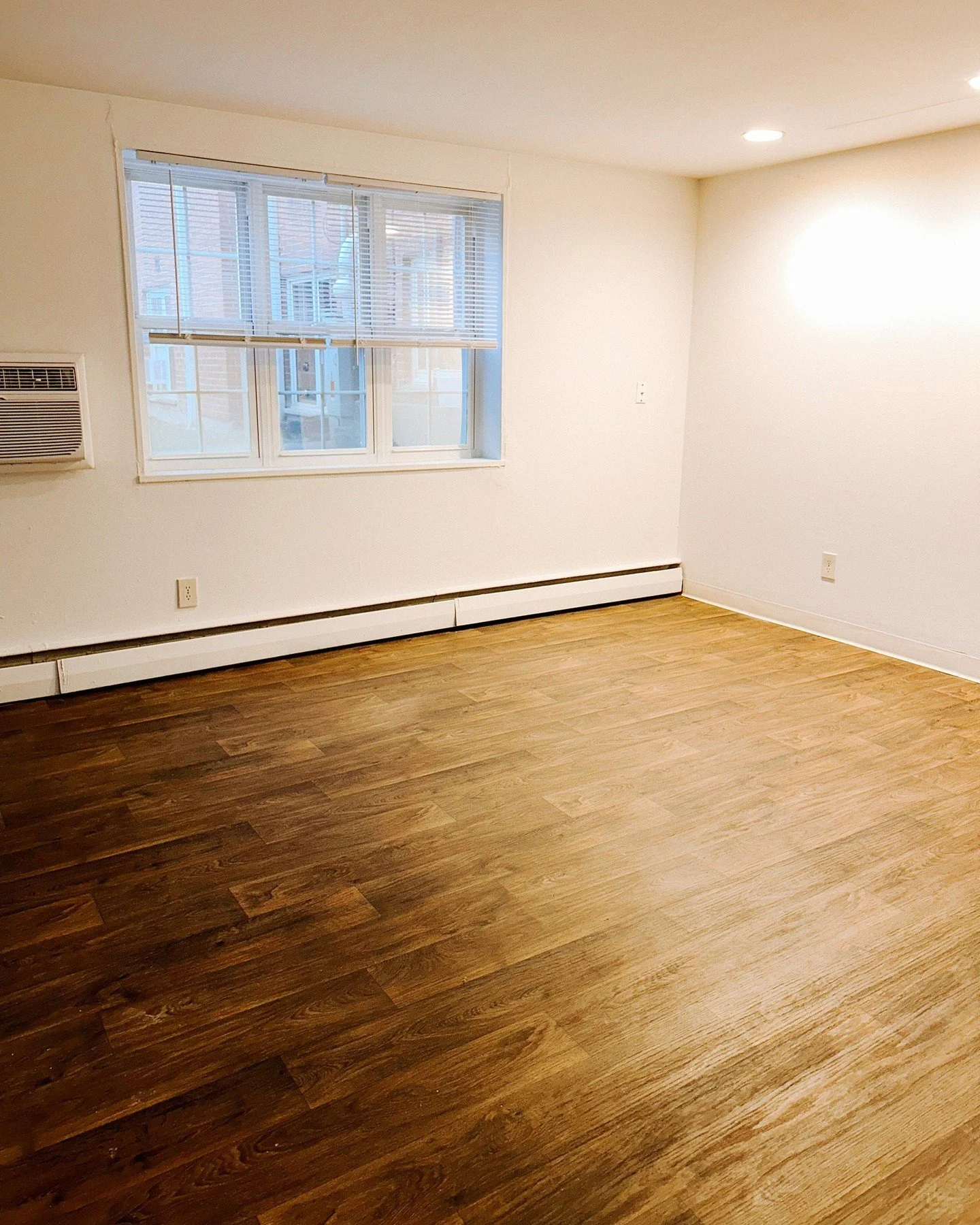 Now showing The Heaton: our most affordable 2-bedroom floor plan with an open living room, kitchen, and a kitchen bar! This unit is available for IMMEDIATE move-in! ⁠
⁠⁠
📸 Photos are just the beginning!⁠
🏡 In-person tours available⁠
💻 Virtual tour