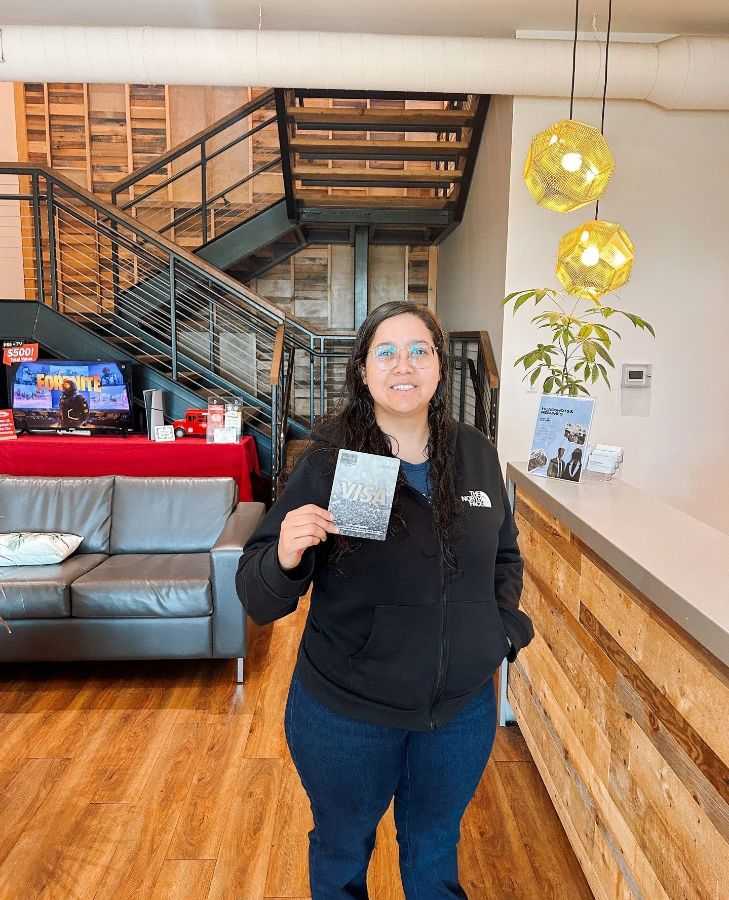 Congratulations to Karen, our March Madness Championship Game Giveaway winner🏀🏆️! In second place, we had Karen (not pictured), and in third place we had Raja. Thank you everyone for participating!