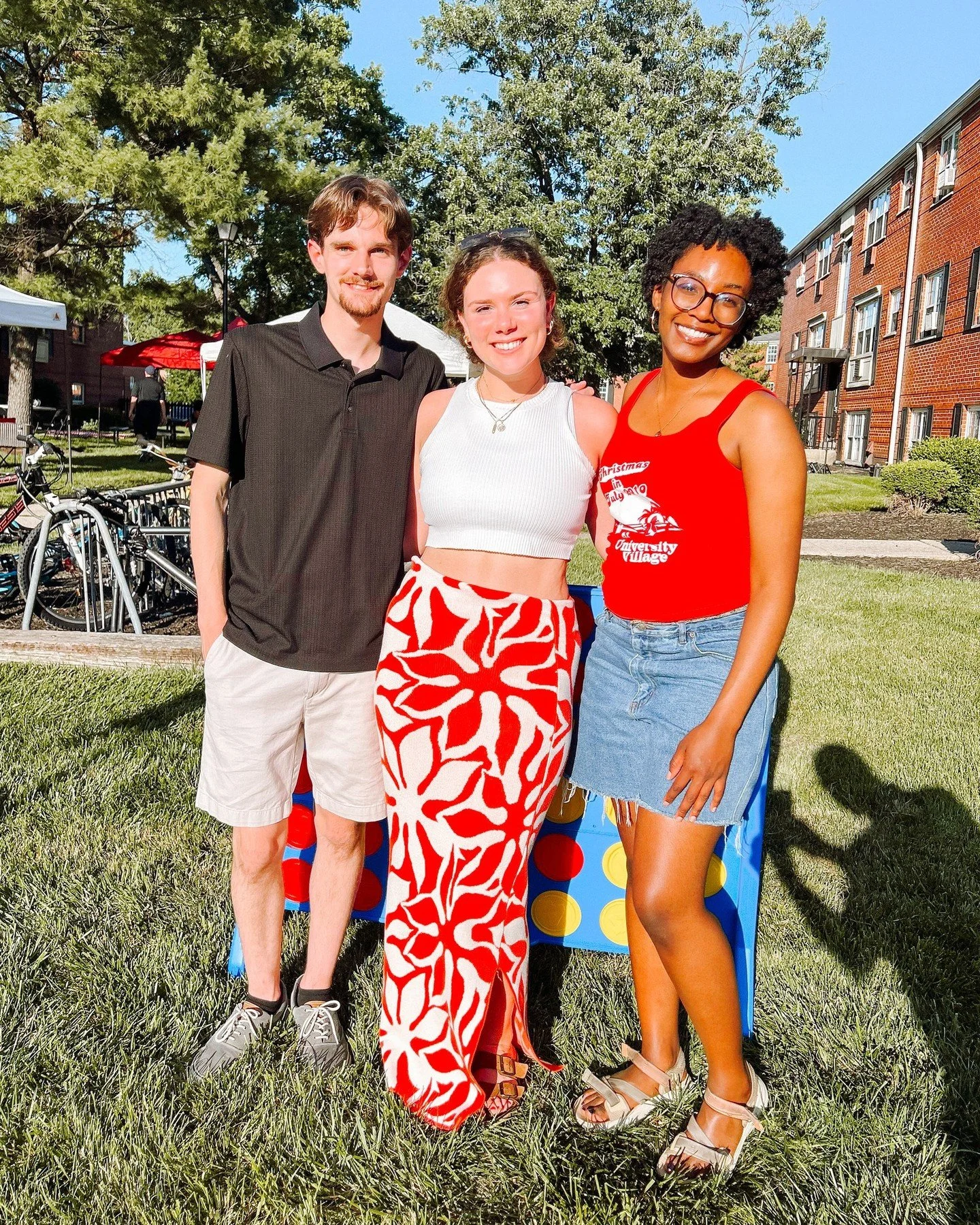 Thank you to everyone who came out to yesterdays pop-up 😁. We had lots of fun in the sun listening to Emma sing and Landon on guitar ☀️🎶. We&rsquo;ll see you all next all!