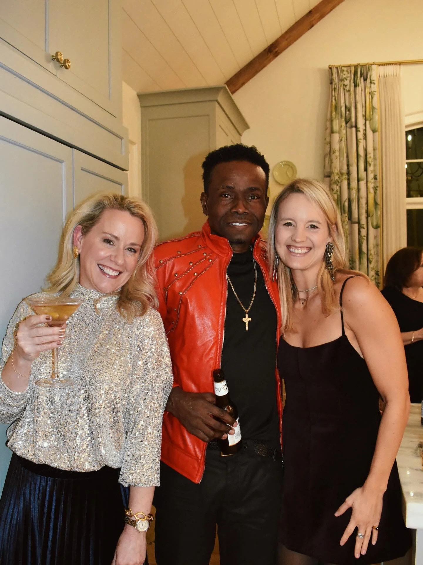 Wishing you a Merry Christmas from Schilling and Company!
Loved celebrating with the best team, family, and friends. We are so grateful to everyone who makes what we do possible!!