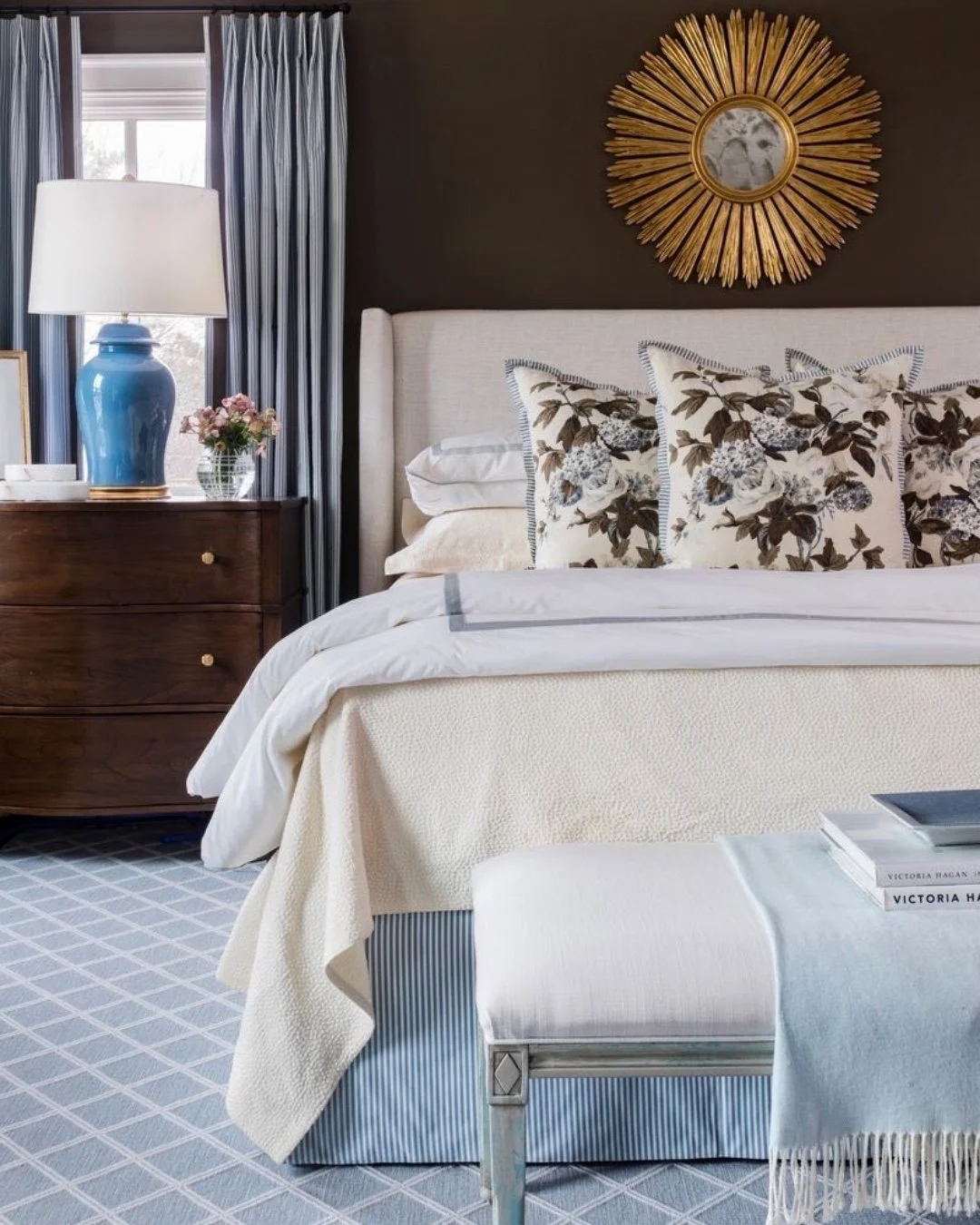 Cozy primary getaway for this couple with 3 young girls. We wanted this to feel like a true escape from the chaos of the rest of the home!

#schillingandco #atlantainteriordesign #interiordesign #decor #homedesign #interior #interiors #shopping #inte