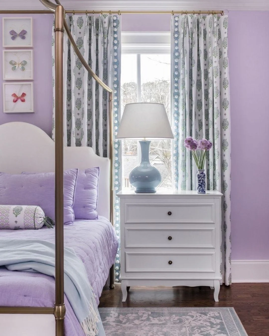 Spring has sprung in one of our smallest of clients rooms! 🪻

#schillingandco #atlantainteriordesign #interiordesign #decor #homedesign #interior #interiors #shopping #interiorshop