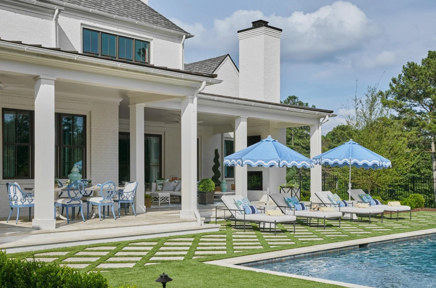 Happy Memorial Day weekend to all! 🇺🇸 Hope everyone enjoys some much needed time off and outdoors with friends and family.

#schillingandco #atlantainteriordesign #interiordesign #decor #homedesign #interior #interiors