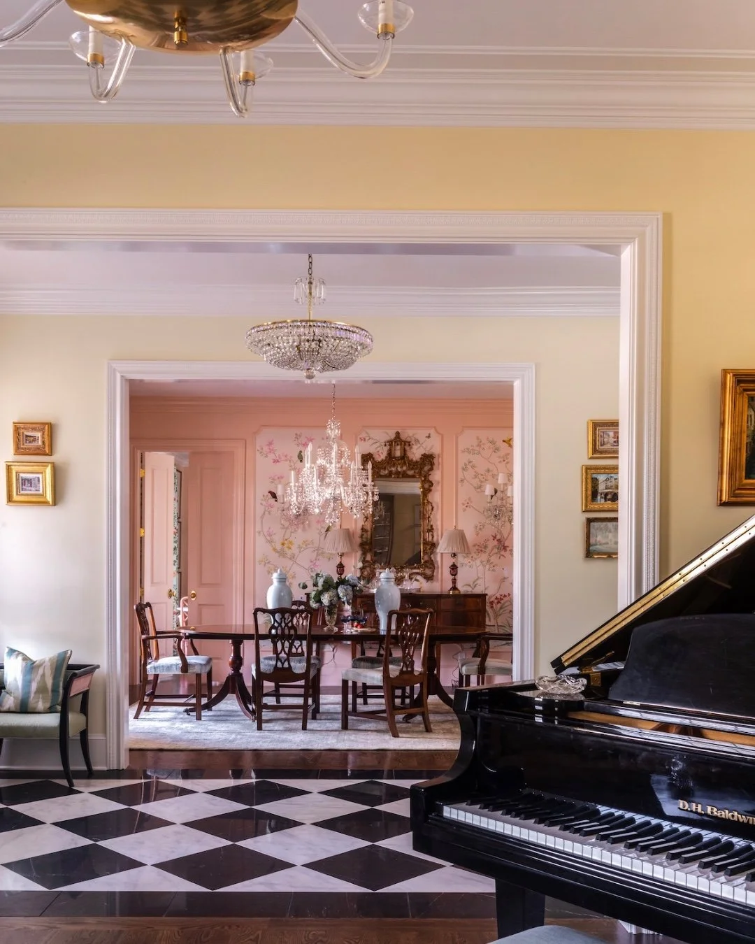 Piano with a view! 🎹 We love how this formal living room lines up perfectly with the formal dining room. You can't beat classic architecture!
_____________________ 

#schillingandco #atlantainteriordesign #interiordesign #decor #homedesign #interior