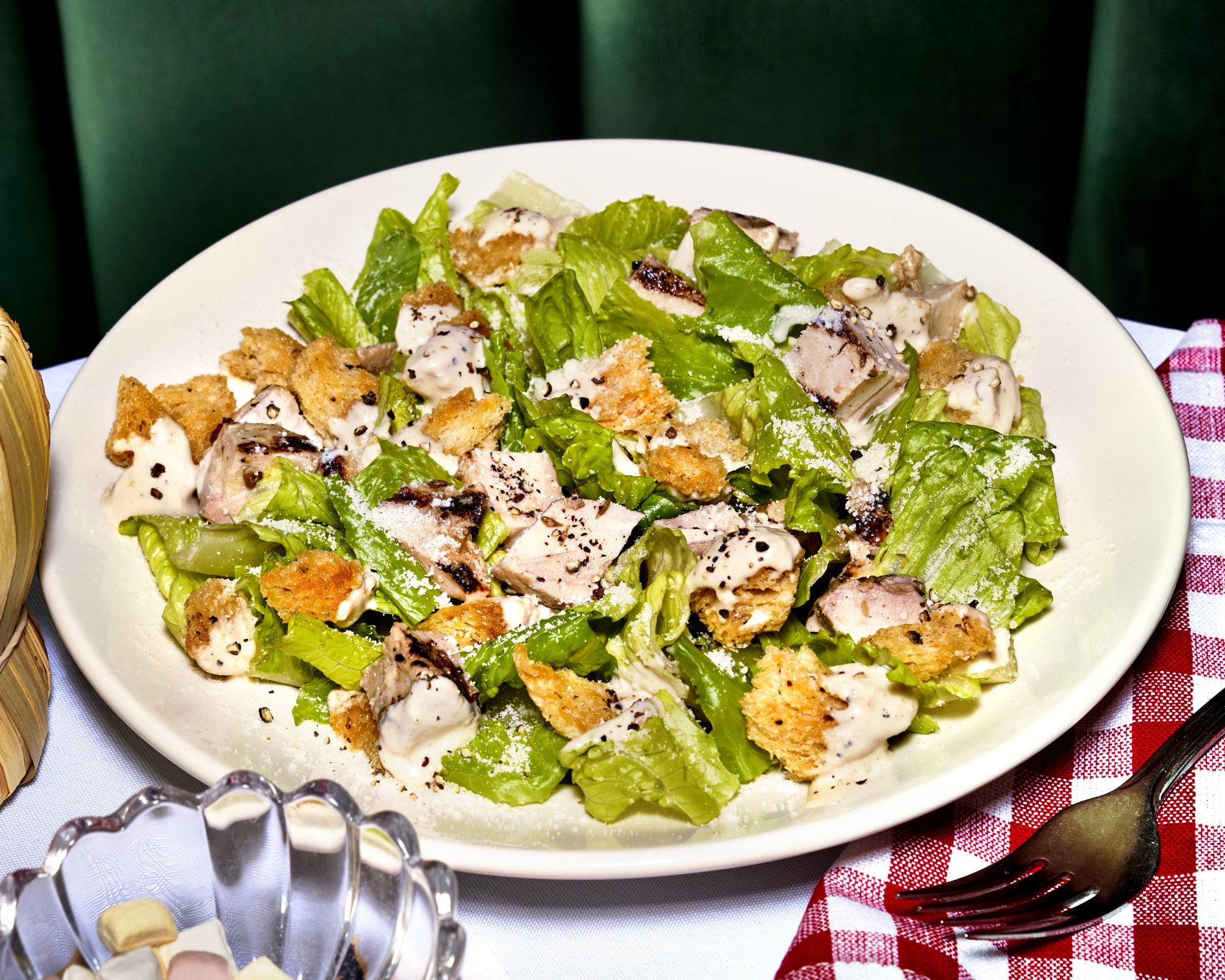221019_Alanza_Chicken-Caesar-Salad_001_Cropped.jpg