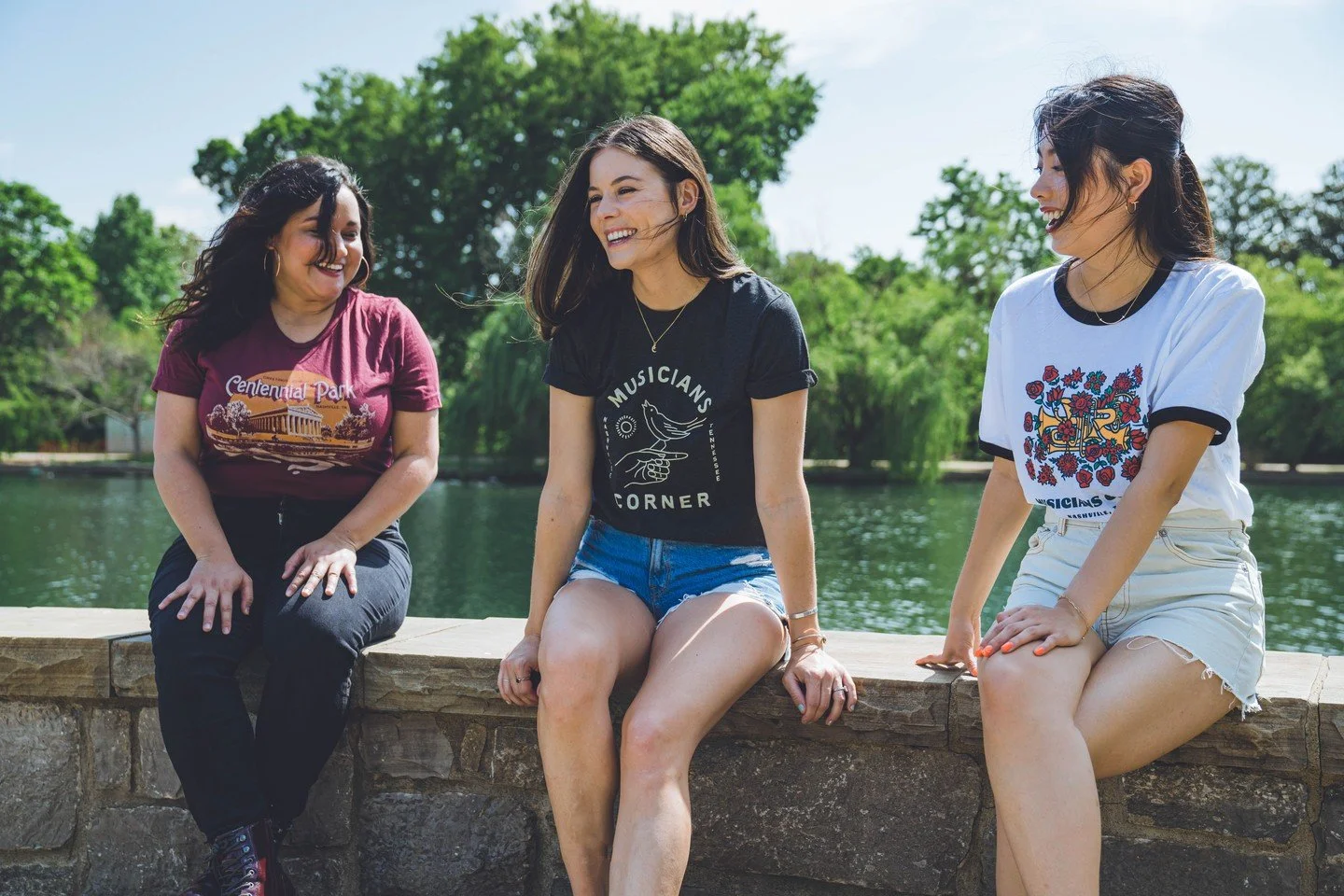 Send this to someone who needs a new t-shirt 💚 

Show your love for Centennial Park and the Parthenon with our graphic tees! Each t-shirt is locally screen printed right here in Nashville by our friends at @friendlyarctic, and every sale supports th
