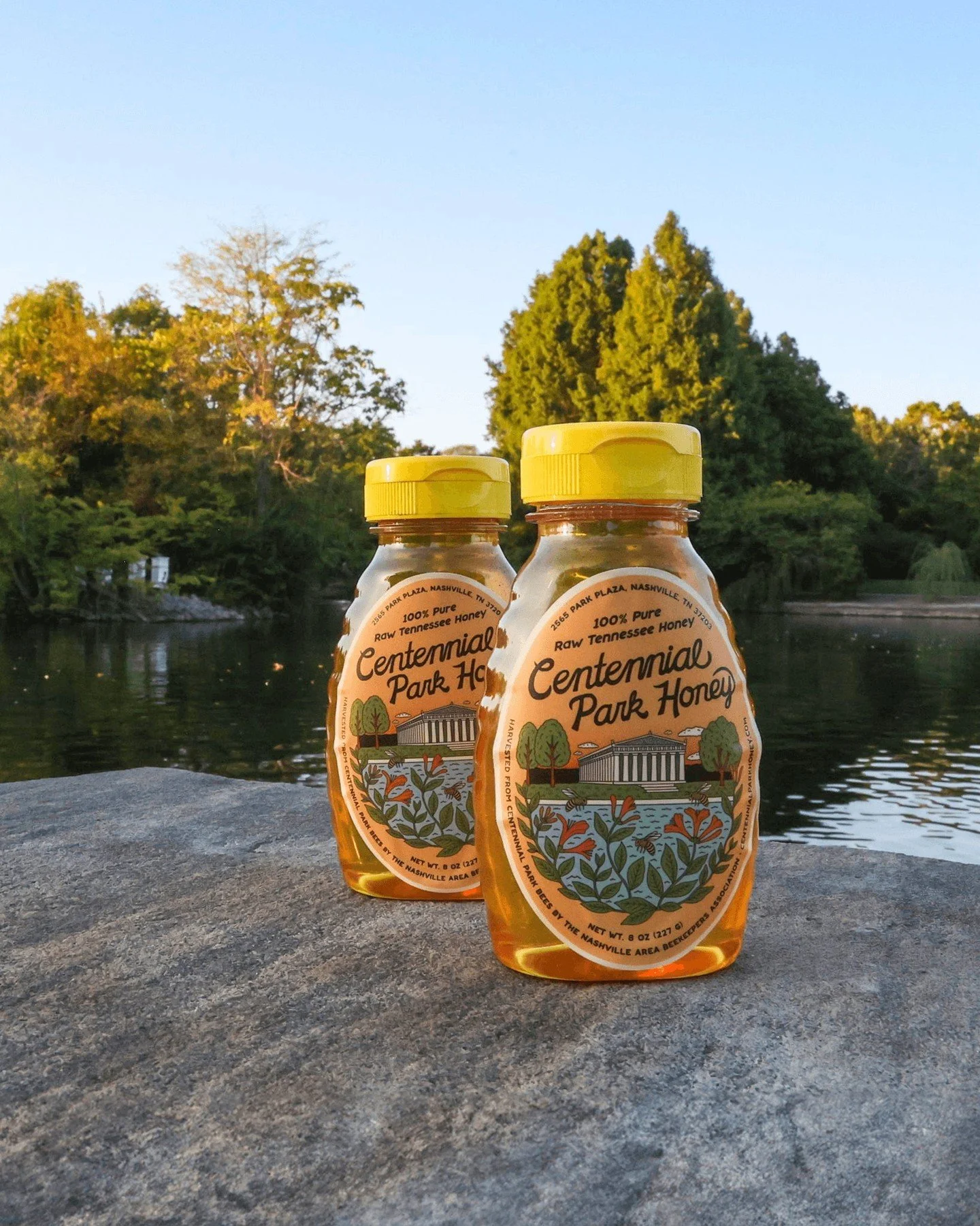 Need a taste of summer to get you through the cold months? 🍯🌼 Centennial Park honey is harvested straight from hives in the Park and is bottled right here in Nashville by @nashvillebeekeepers. 

Even sweeter? Your purchase supports the care and con