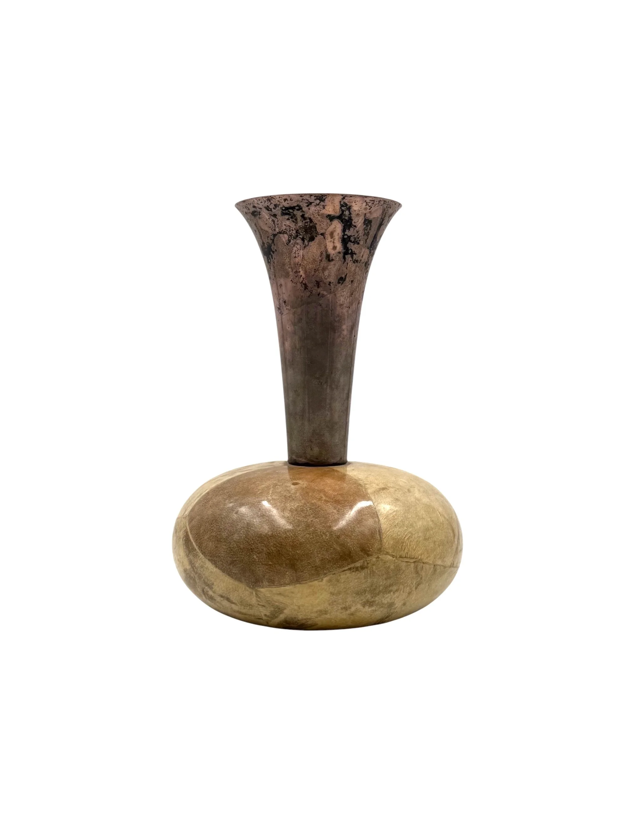 Mid-Century Modern vase by Aldo Tura in cream-colored goatskin parchment with a polished brass rim, Italy 1950s