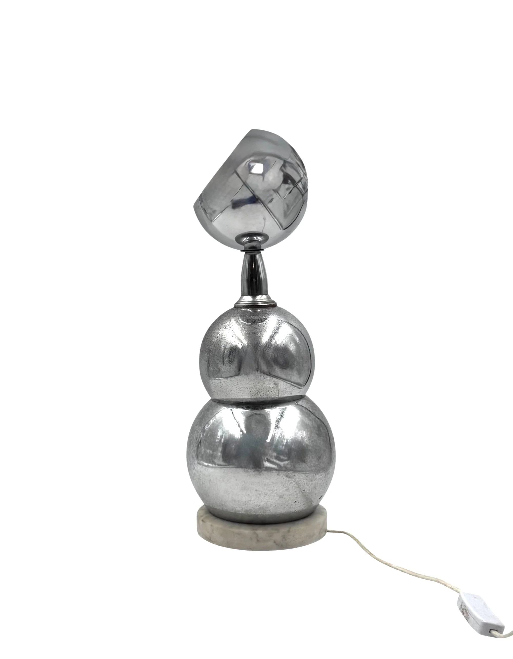 1970s Space Age chrome sphere table lamp, French vintage design, polished metallic finish on a circular base.