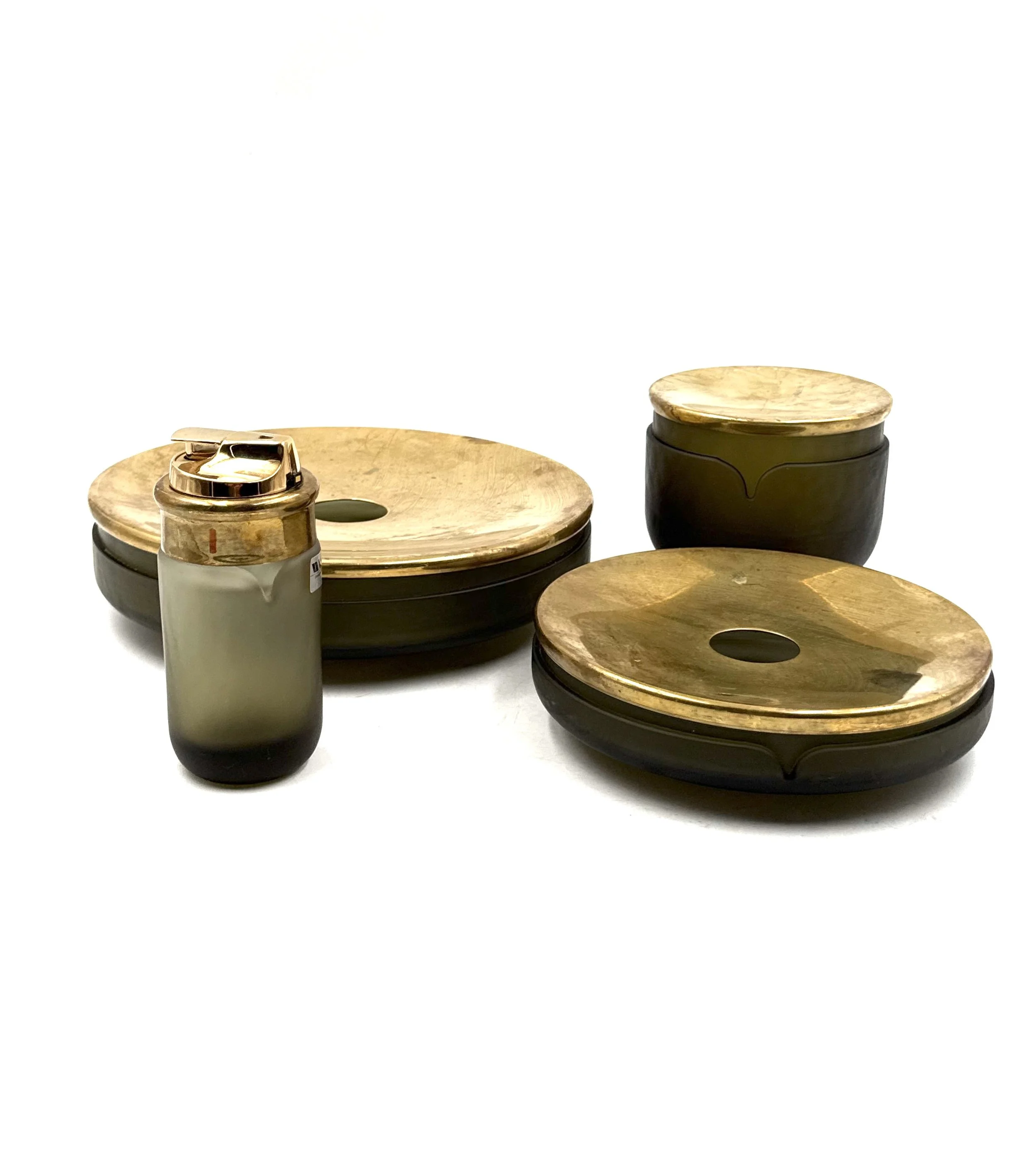 Vintage green Murano glass smoking set by VeArt, Italy 1970, showing the polished finish, vibrant emerald color, and mid-century modern design.