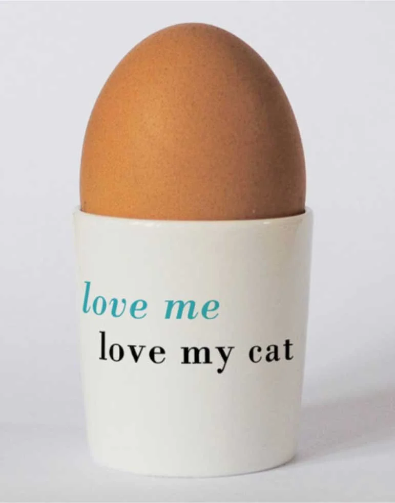Cat-back-double-sided-egg-cup.jpg