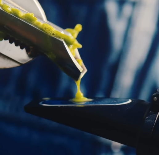 For me, this is the platonic ideal Chef's Garden video. Farmer Lee's charm is on full display, we're engaging the audience with something they may not have seen before, it amplifies the qualities of the product, and it's a consistent performer on eve