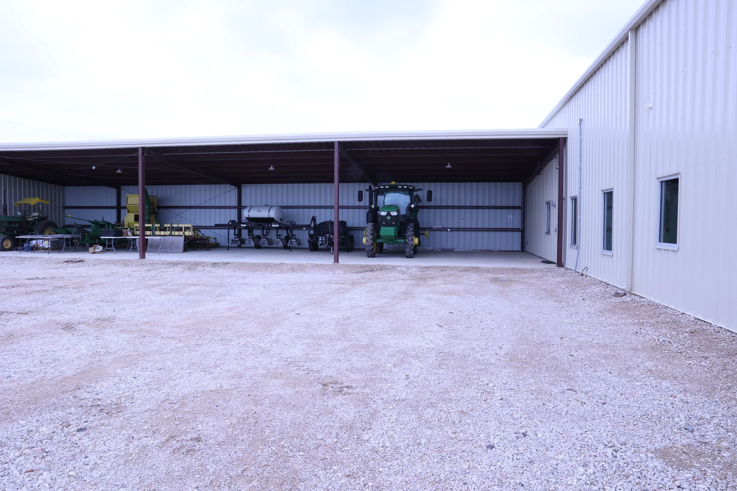 Advanta Seeds Shed.jpg