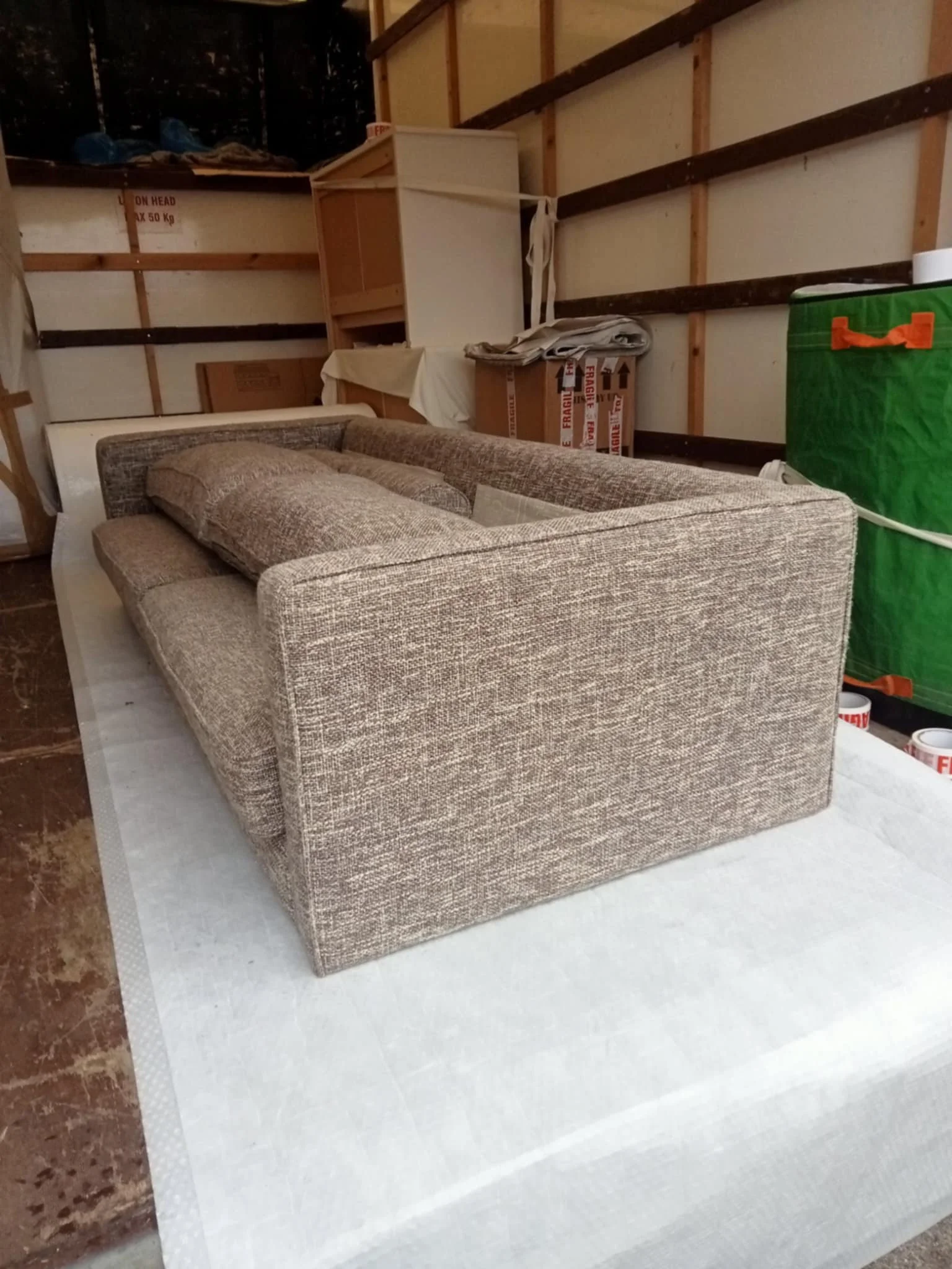 c555d63d-d371-4e23-85d4-866485ddbb32.jpg