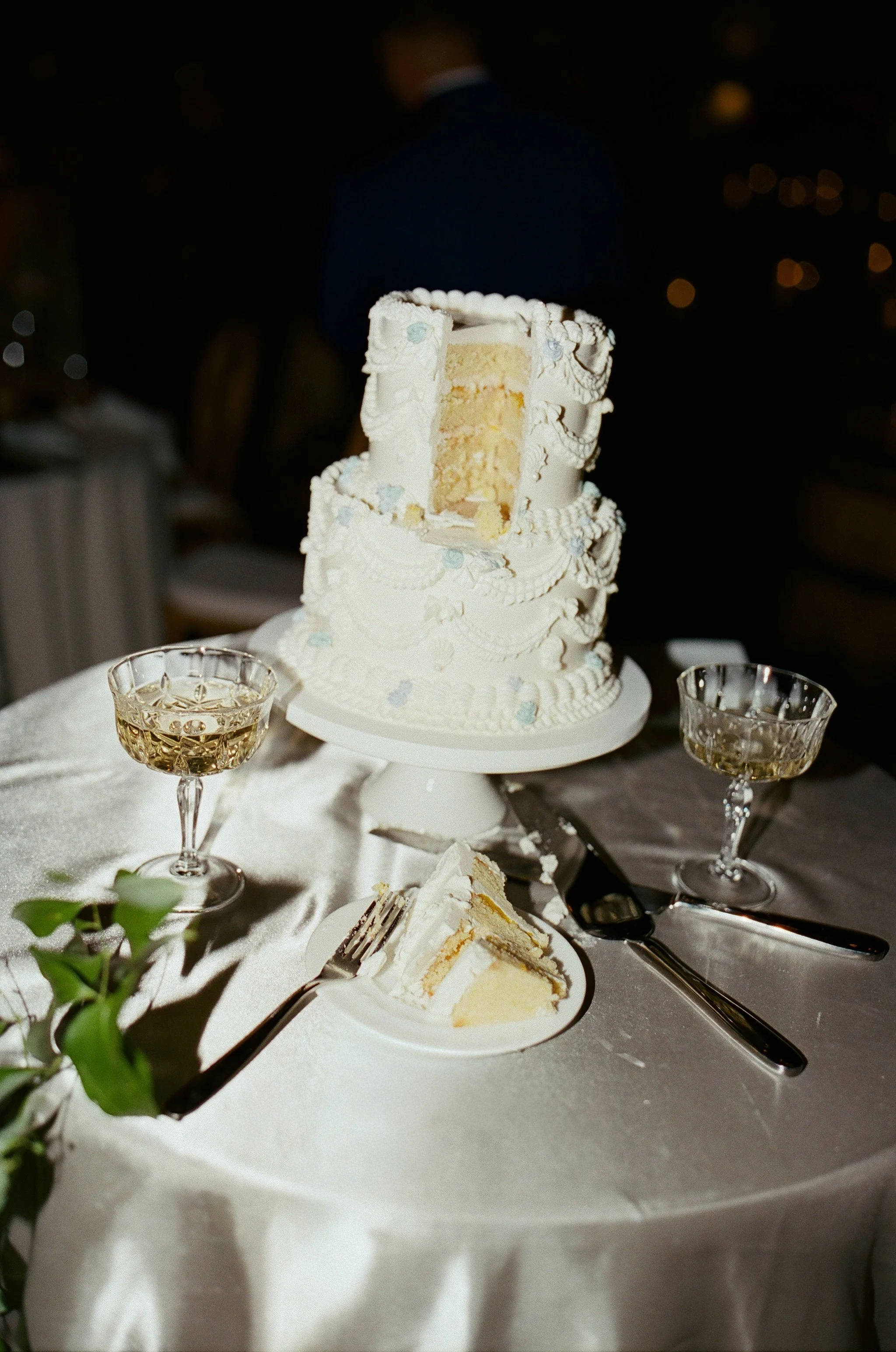 825369_0027sarah-jay-wedding-photography-film.jpg