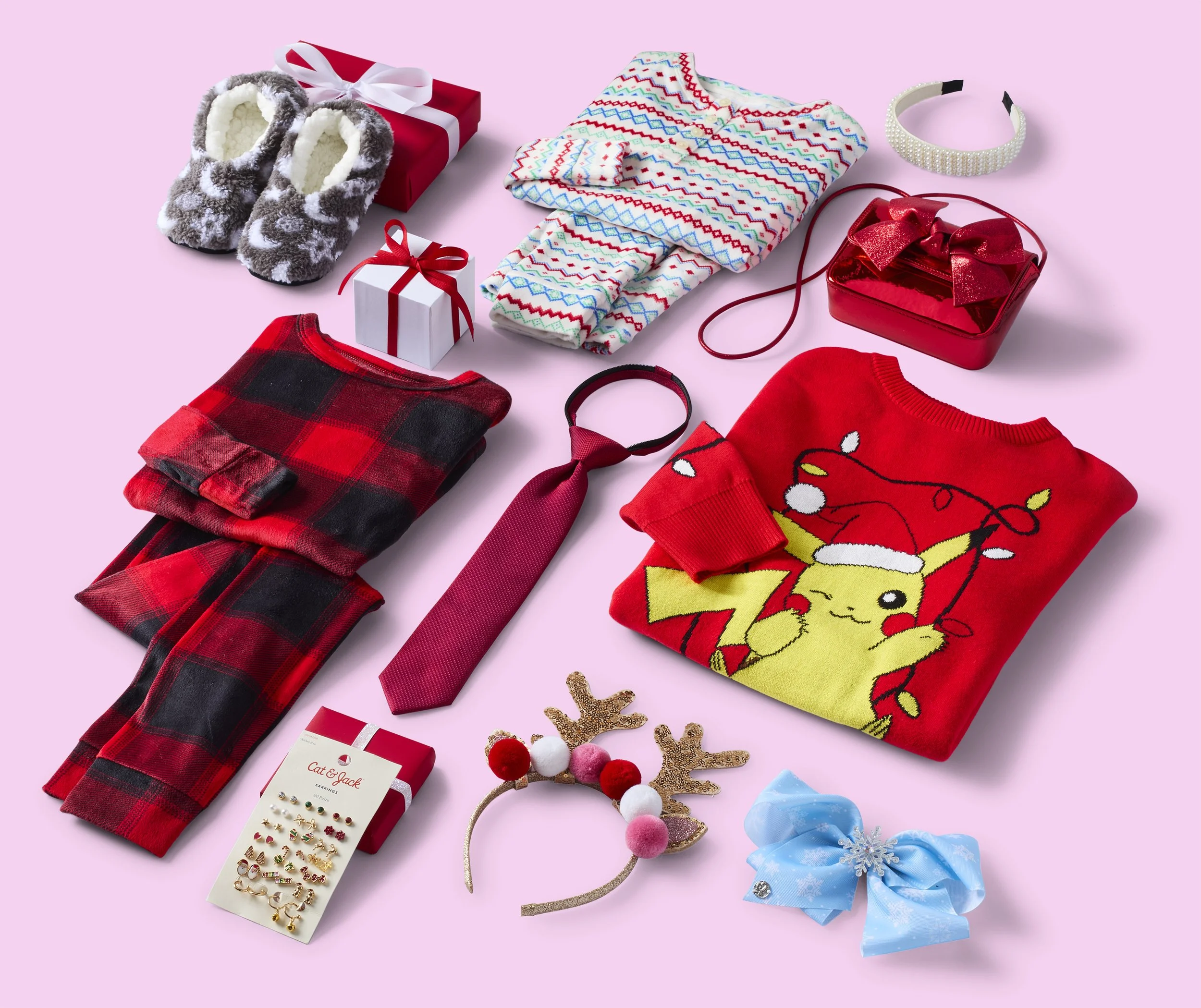 C-002426-01-051_NovWk1_A&A_Kids_Gifting_Mobile-Recovered copy.jpg