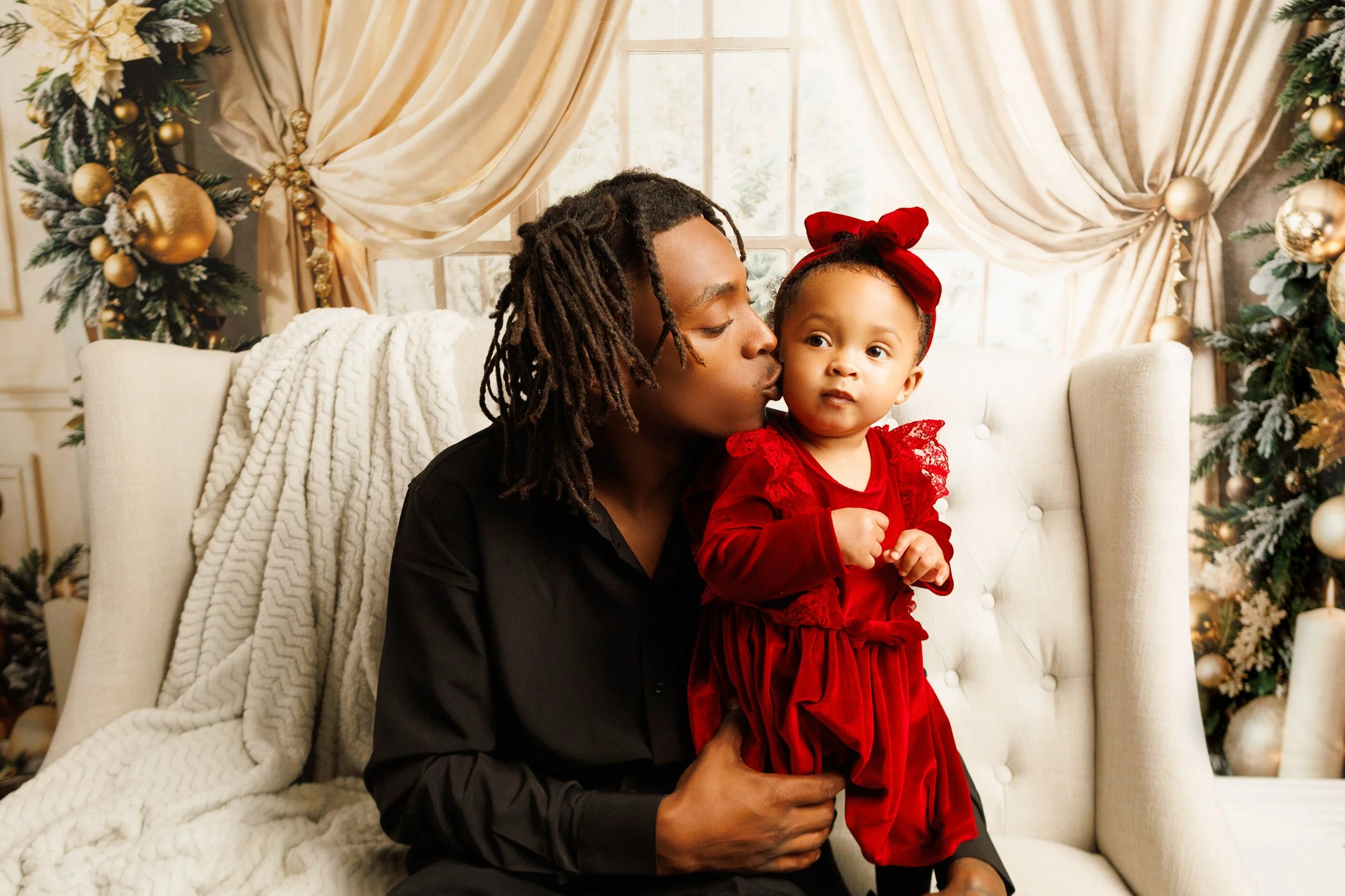 Studio Christmas mini sessions at Jackie Larkin Photography in Picayune, Mississippi. Serving all of South Mississippi and Southeast Louisiana.
