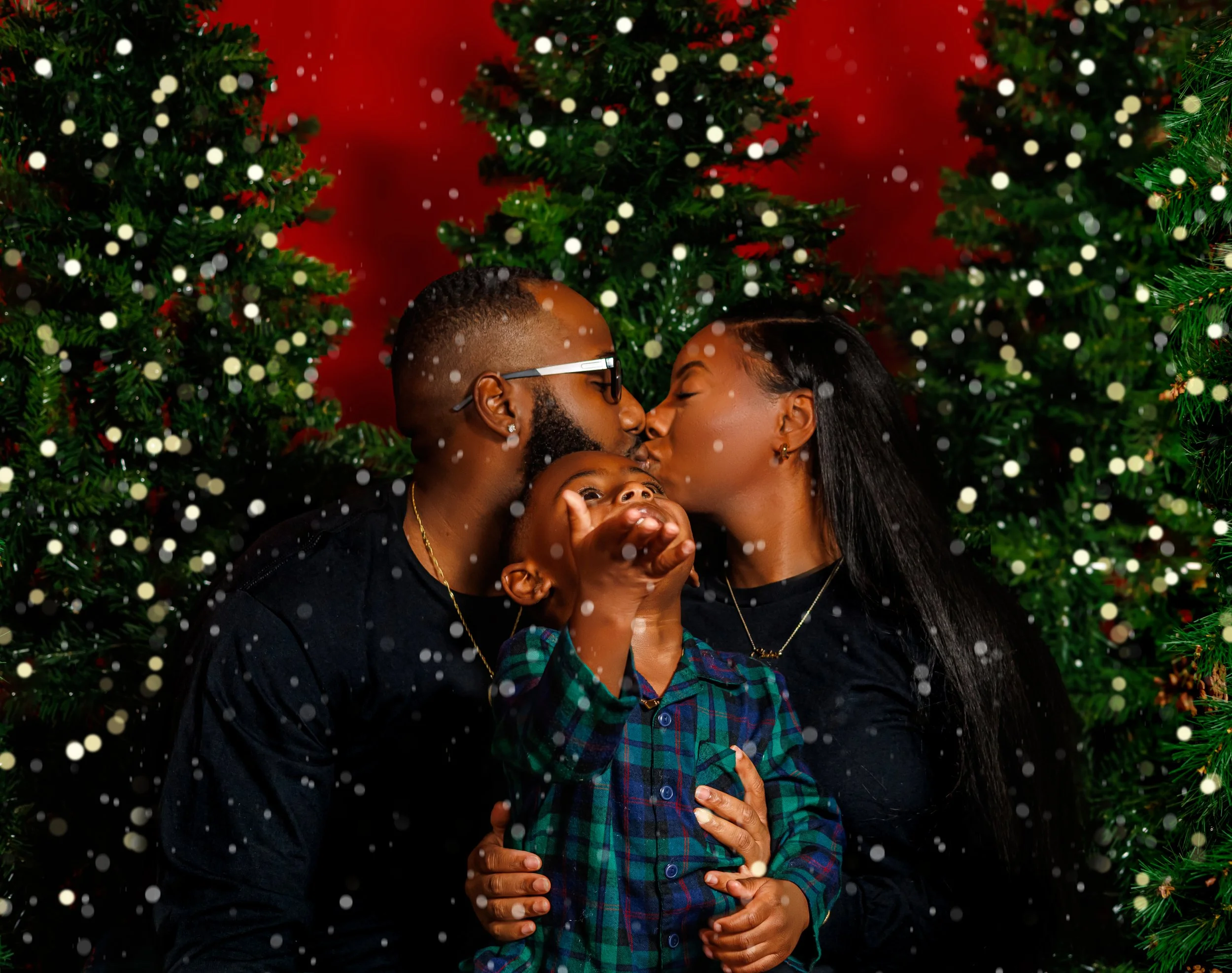 Studio Christmas mini sessions at Jackie Larkin Photography in Picayune, Mississippi. Serving all of South Mississippi and Southeast Louisiana.