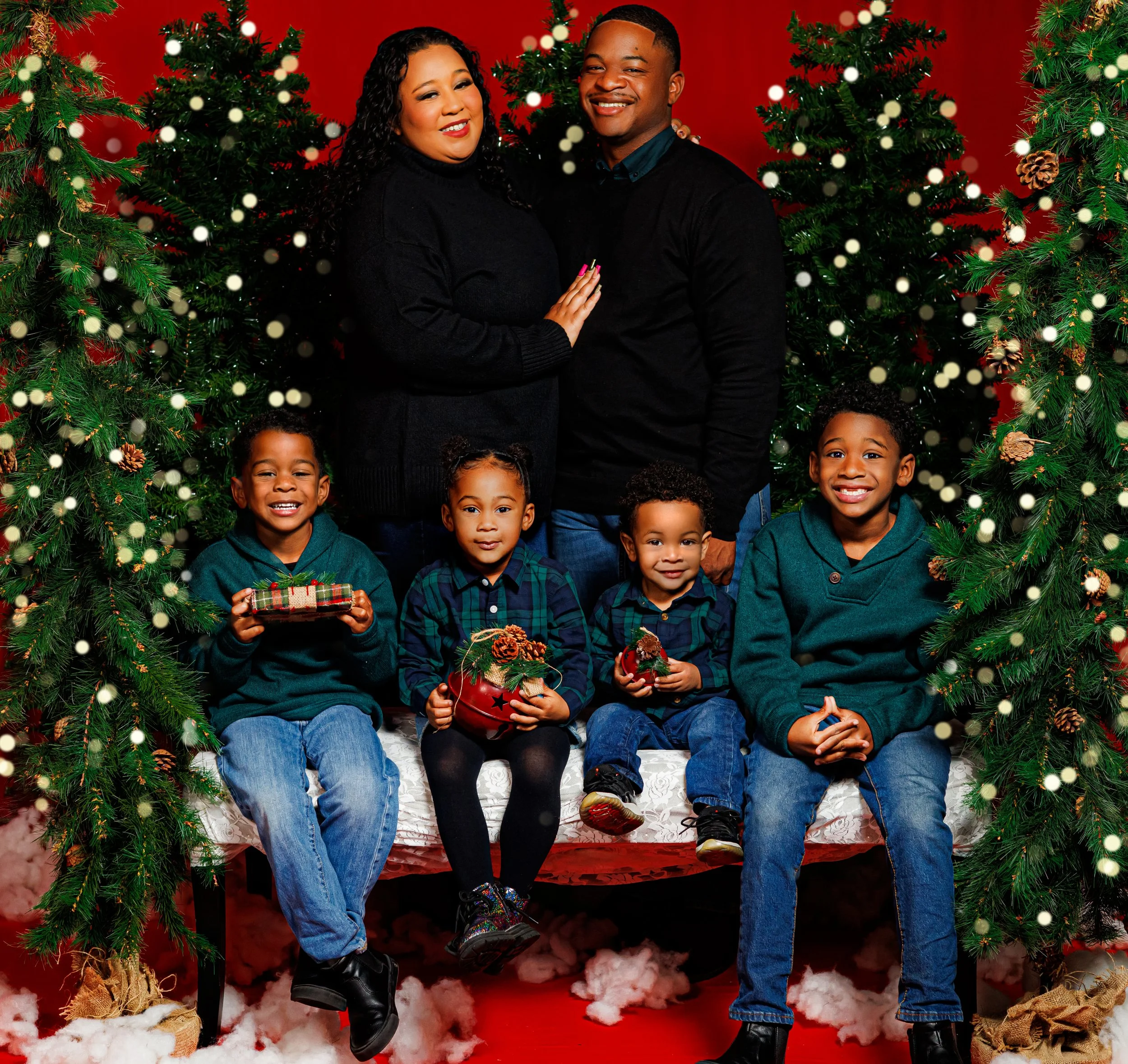 Studio Christmas mini sessions at Jackie Larkin Photography in Picayune, Mississippi. Serving all of South Mississippi and Southeast Louisiana.