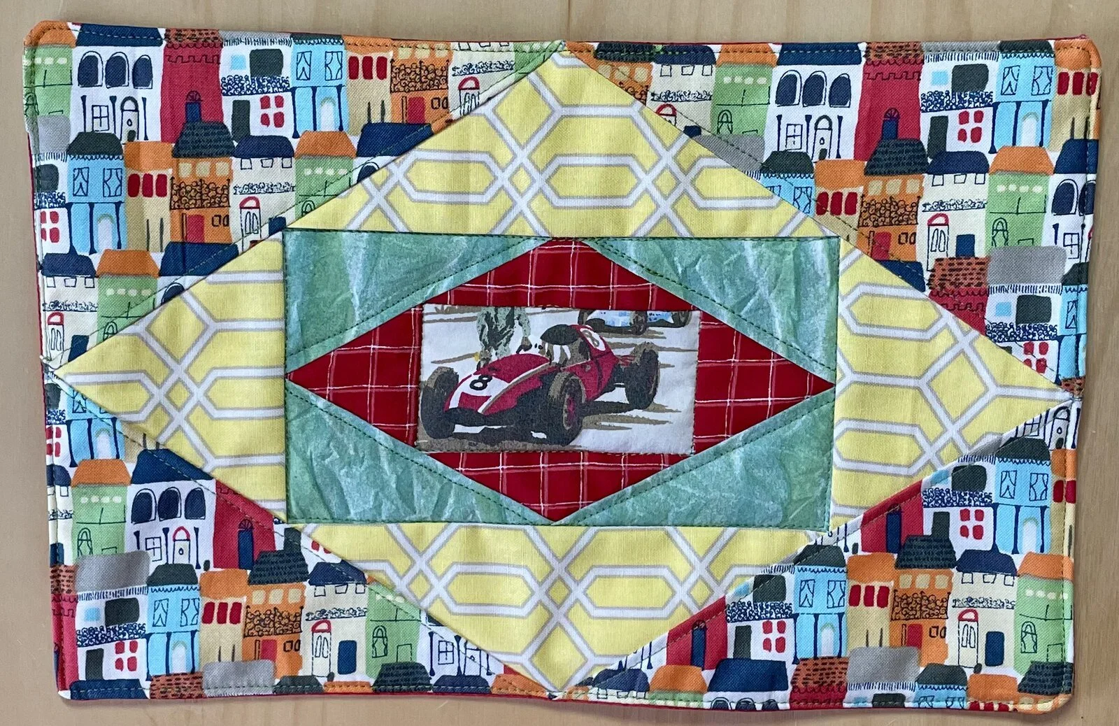 Car#8TableTileAudreyHyvonenBigTopQuilts1_processed_by_imagy.jpg