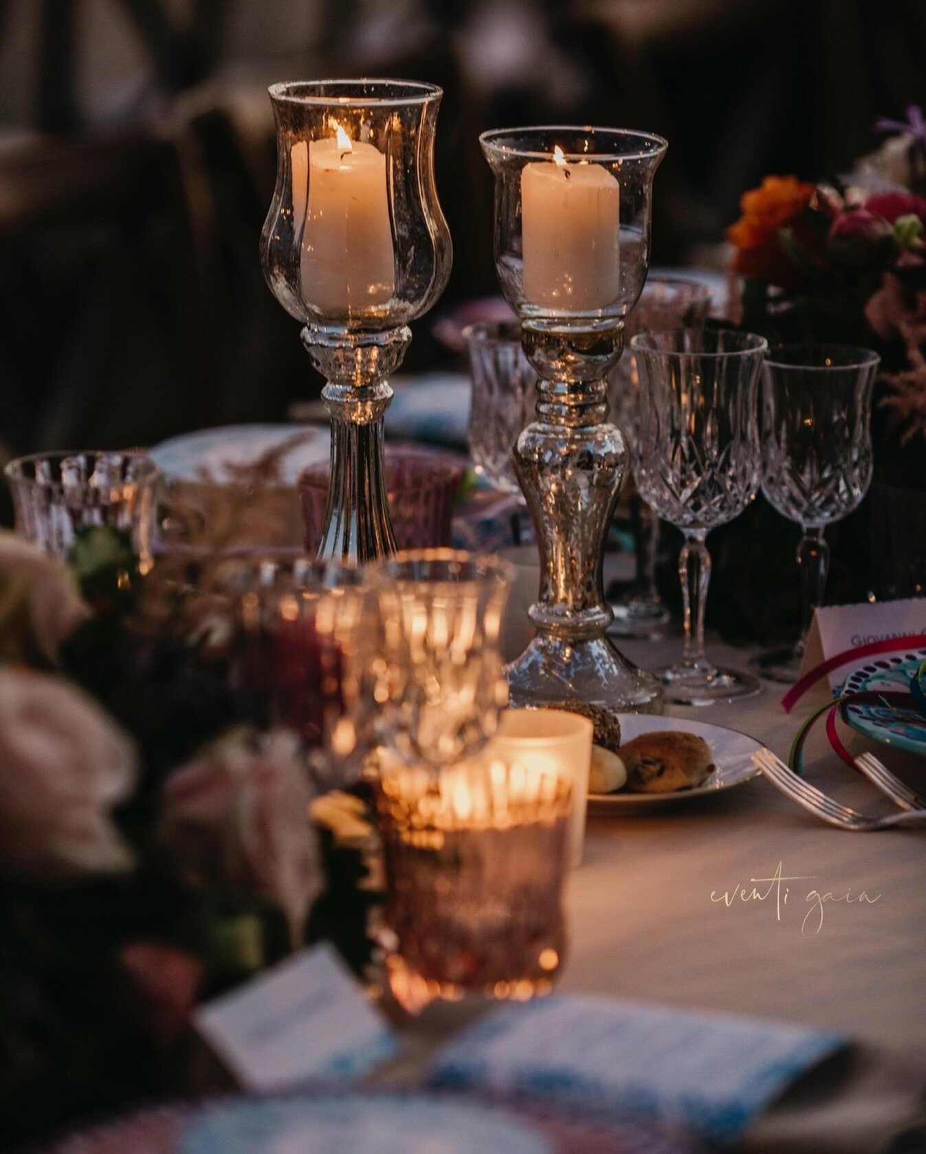 Enchanting tablescape brought to life by the flickering magic of candles! ✨ 

#TableDecor #CandlelitCharm #WeddingDecor #ElegantTouches #candles #weddinginspo #tailormade #bespokeevents #miseenplace #tablesetup #tabledecors