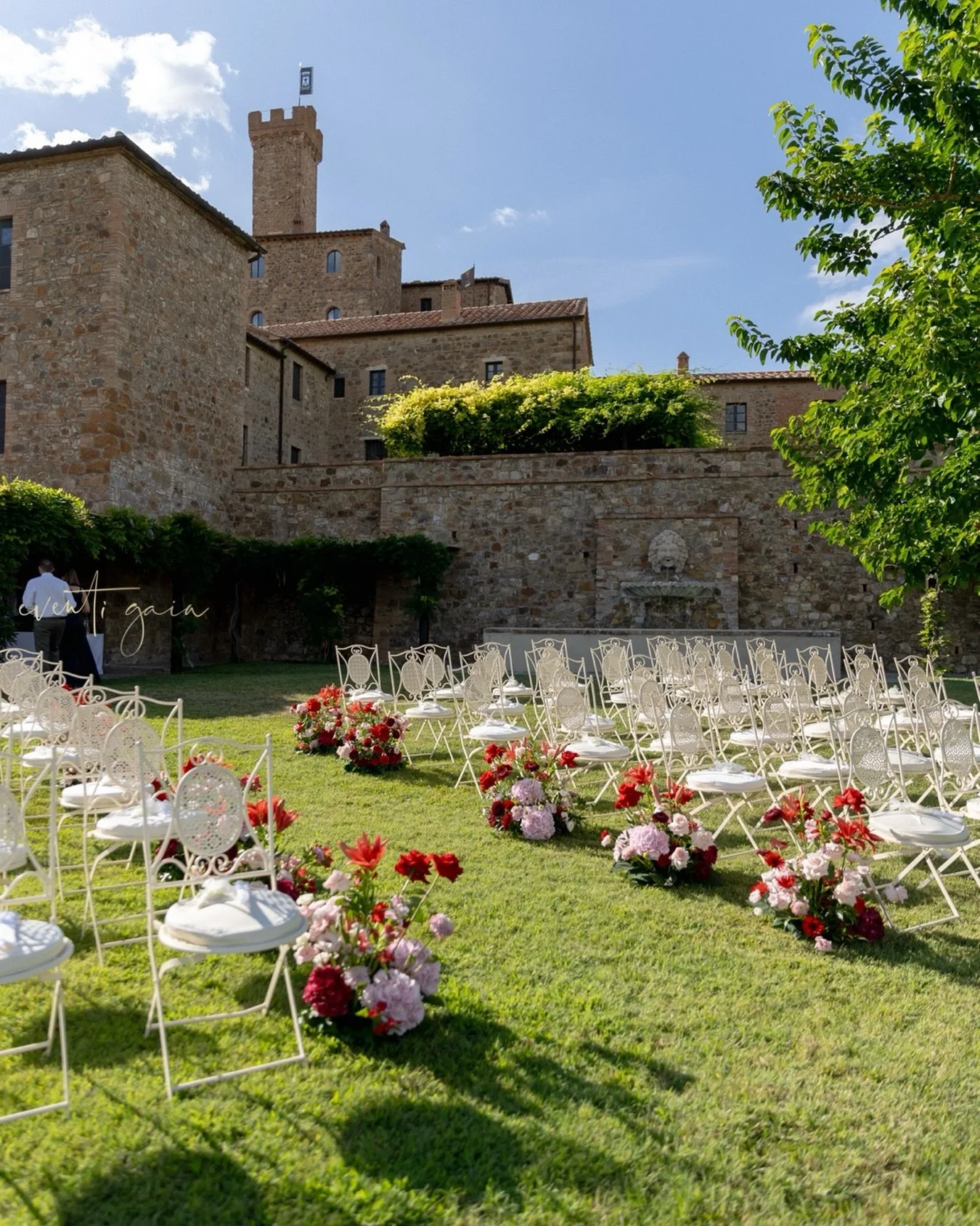 Designing timeless weddings, where every detail has purpose.

#tuscanywedding #eventigaia 
#tuscanyweddingplanner #destinationweddingtuscany
#italianwedding #luxuryweddingitaly
#editorialwedding #weddingdesign #bespokewedding