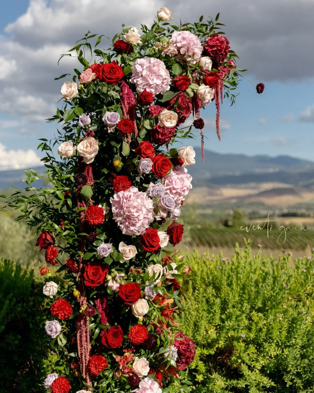 #tuscanywedding #eventigaia 
#tuscanyweddingplanner #destinationweddingtuscany
#italianwedding #luxuryweddingitaly
#editorialwedding #weddingdesign #bespokewedding