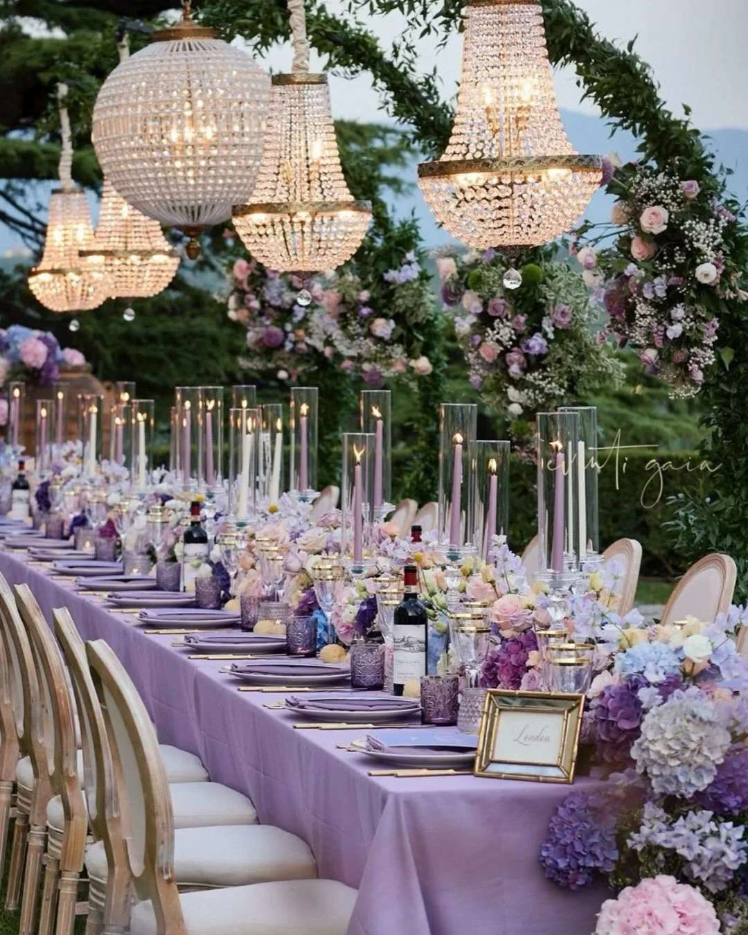 CHOOSE WITH YOUR HEART!💓 

When you find the right person, it won&rsquo;t feel like an interview.
It will feel like a connection. ✨

#eventigaia #weddingplanner #destinationweddingitaly