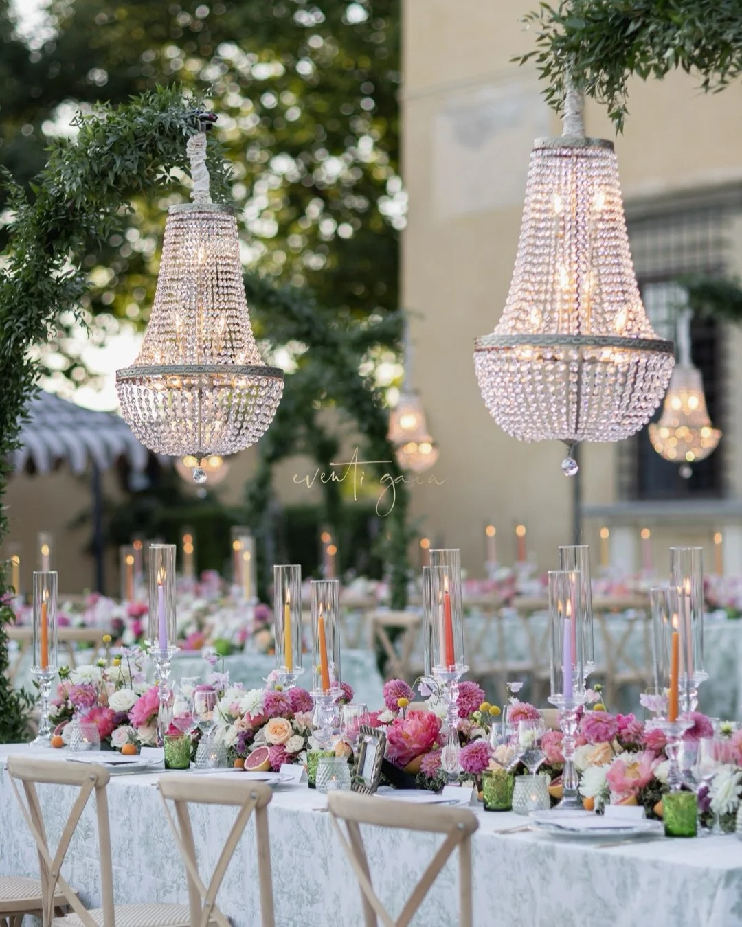 Always one of my favourites colourful wedding! 💚💛🧡💗

#eventiagaia #colourfulwedding #weddinginitaly