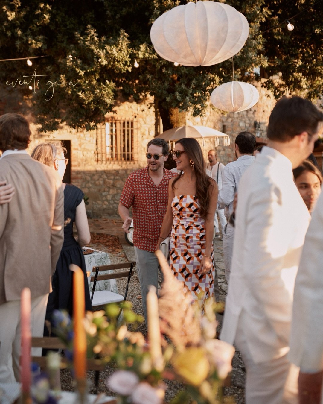 That magic feeling you can only find in a Tuscan summer ✨
Warm light, laughter, and moments to remember forever.
Counting down to do it all over again&hellip; soon.

Summer vibes, Italian style 🇮🇹 the best combo! 

#eventigaia #weddinginitaly #dest