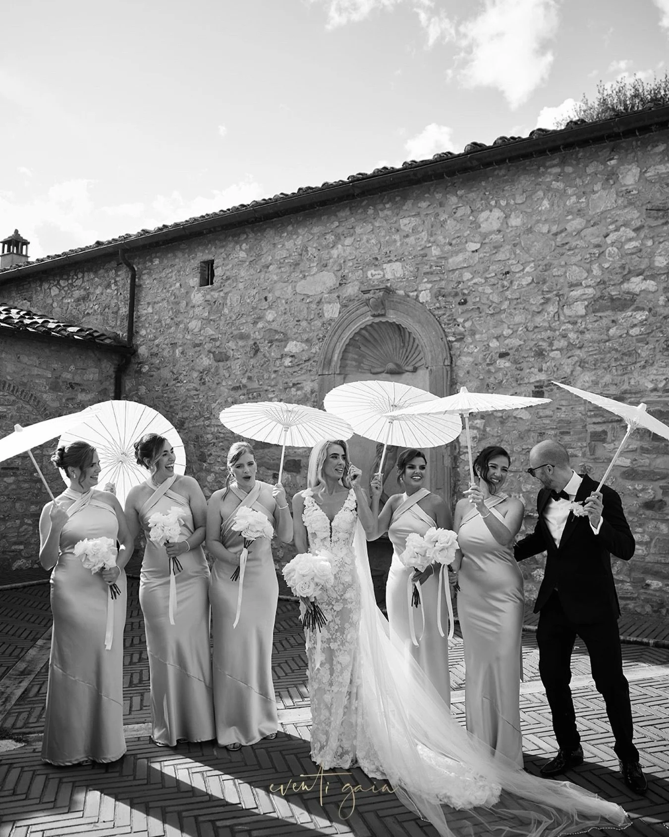more than a bridal party&mdash;this is energy, movement, and the kind of joy that turns a moment into a memory

#eventigaia #weddingplanner #destinationweddinginitaly

Photo @louloumemphis