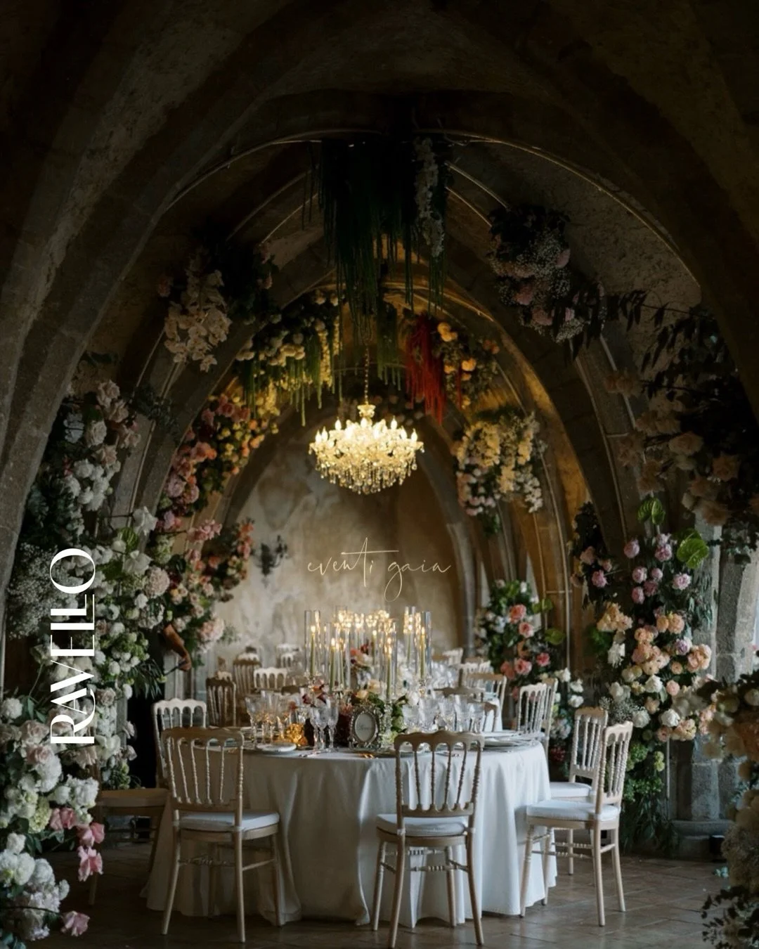 A love story framed by the timeless beauty of @villacimbrone ✨

From the breathtaking Amalfi Coast views to the romantic stone arches adorned with lush florals, every detail of Jillian &amp; Michael&rsquo;s wedding was designed to create an unforgett