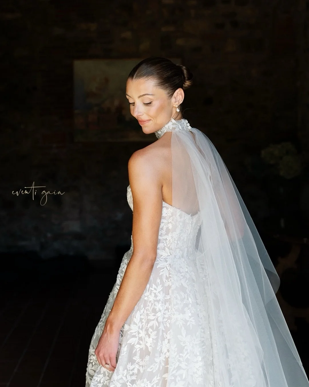 A bride, a moment, a thousand emotions. 🤍✨

Timeless elegance, delicate details, and the kind of beauty that needs no words. Because sometimes, the most beautiful moments are the quietest ones.

Thank you, @danieleandmarilia , for capturing these st