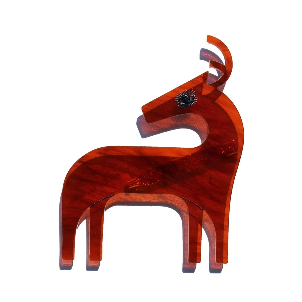 IrisDeLaTorre_DeerBrooch_LiveonWebsite.jpg