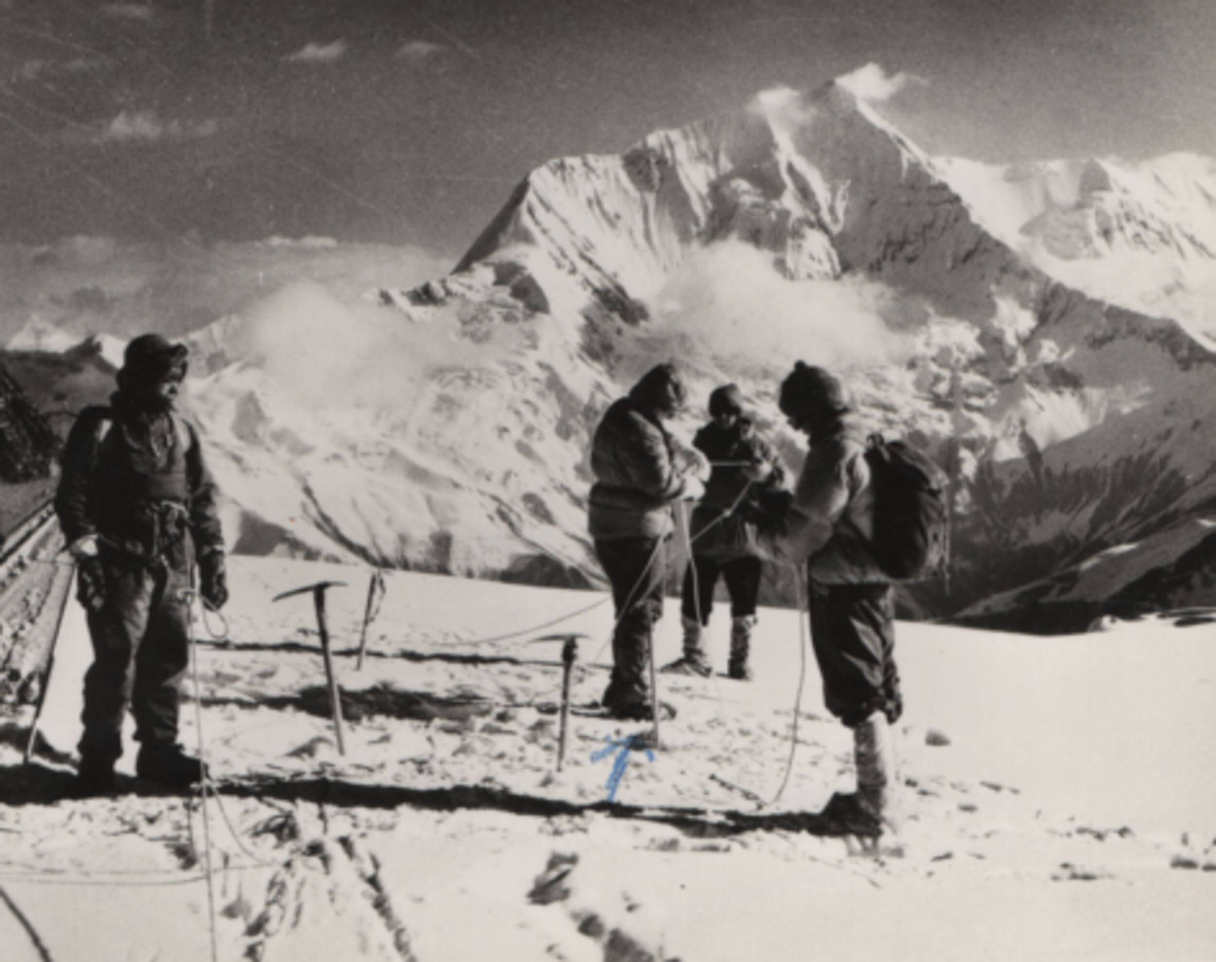 Dorothea Gravina and companions near Lha Shamma from a camp on Kagmara Lekh, 1962 (Jagdula expedition)