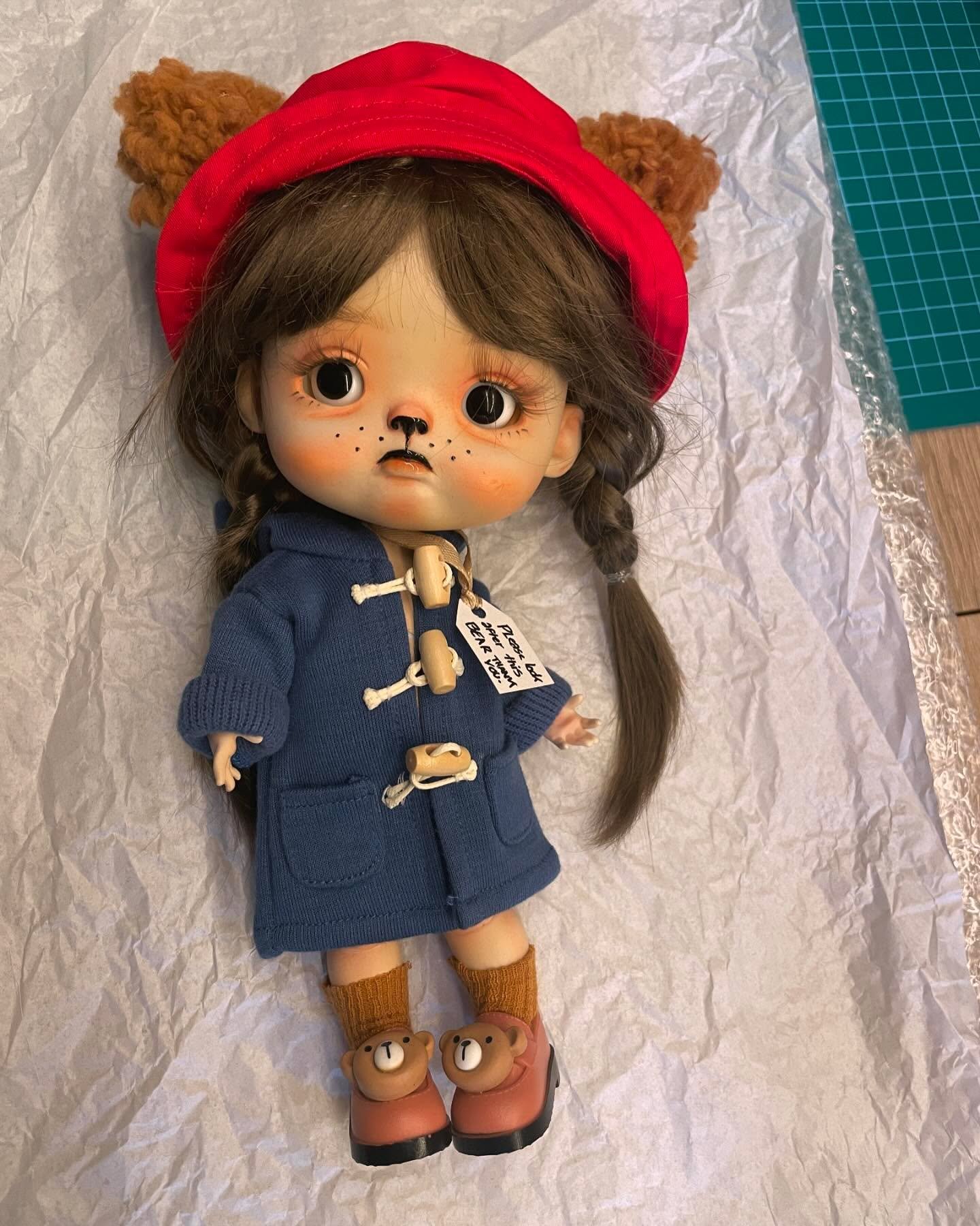 Paddy the Bear is off to her new home 🐻❤️

#paddington #bjd #bjdforsale #qbabydoll