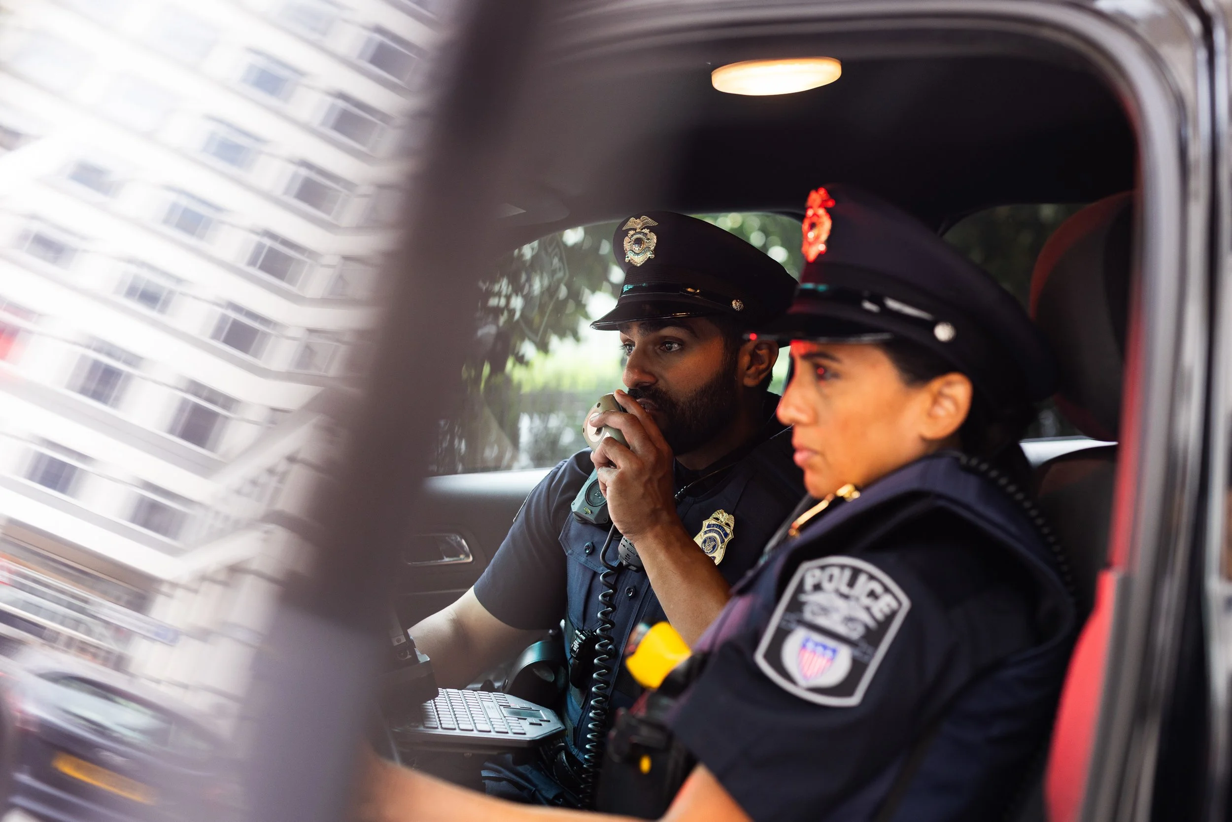 POLICE-0506.jpg