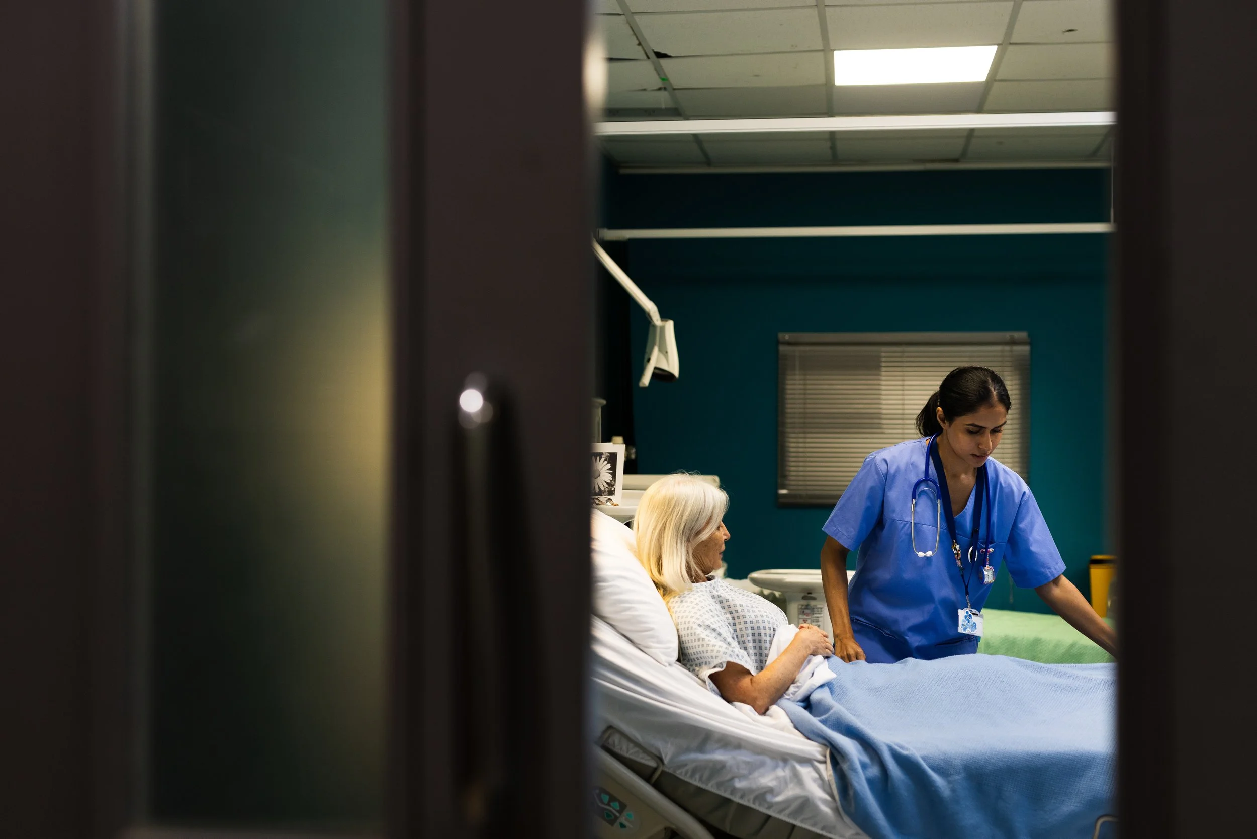 250818_DAY_03_NURSE_WITH_SENIOR_0699.jpg