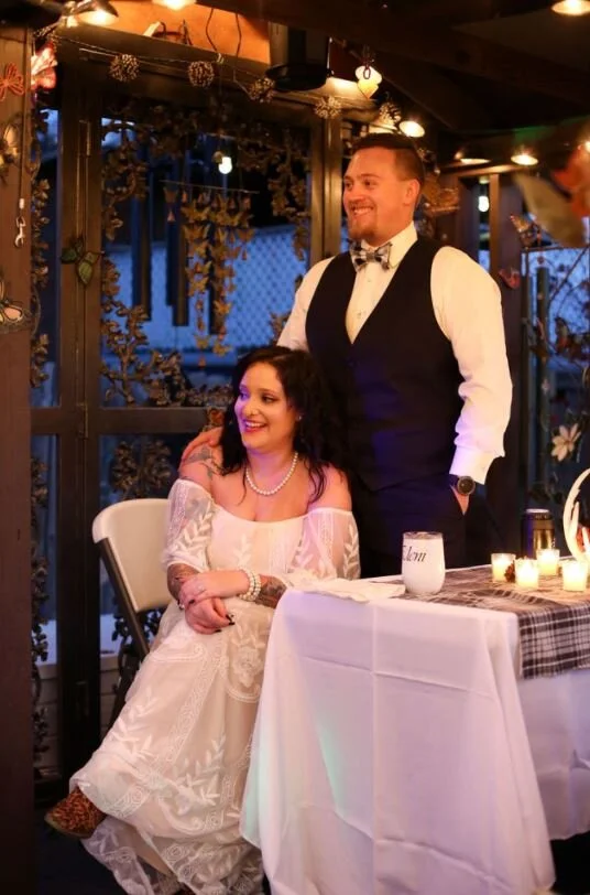 zach & eleni head table.JPG