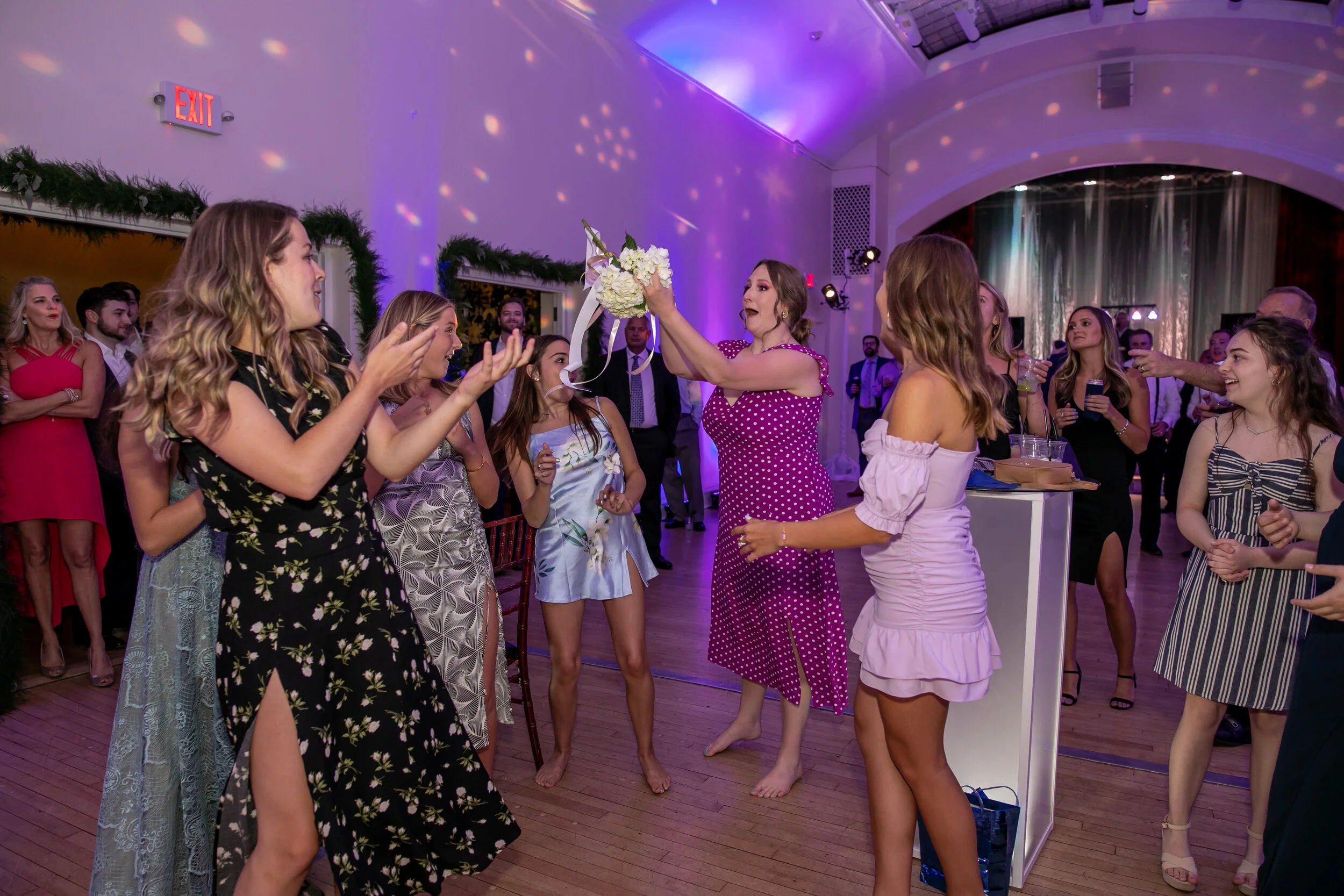 BOUQUET TOSS_11.jpg