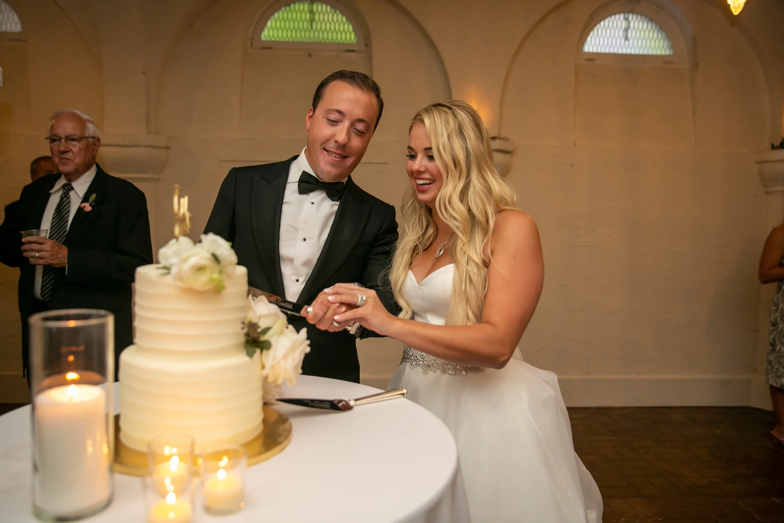 CAKE CUTTING  DEIRDRE_3.jpg