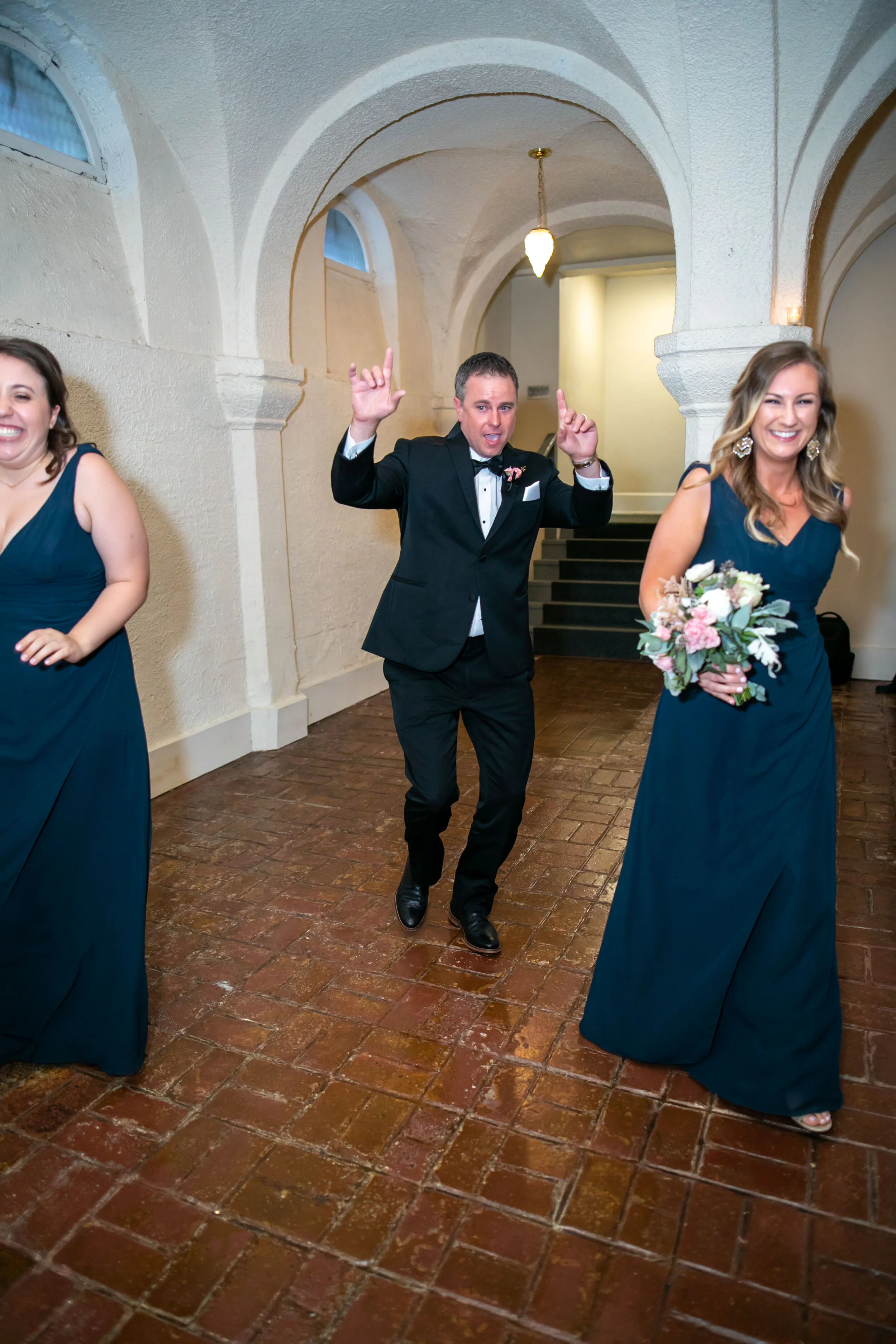 RECEPTION ENTRY_4.jpg