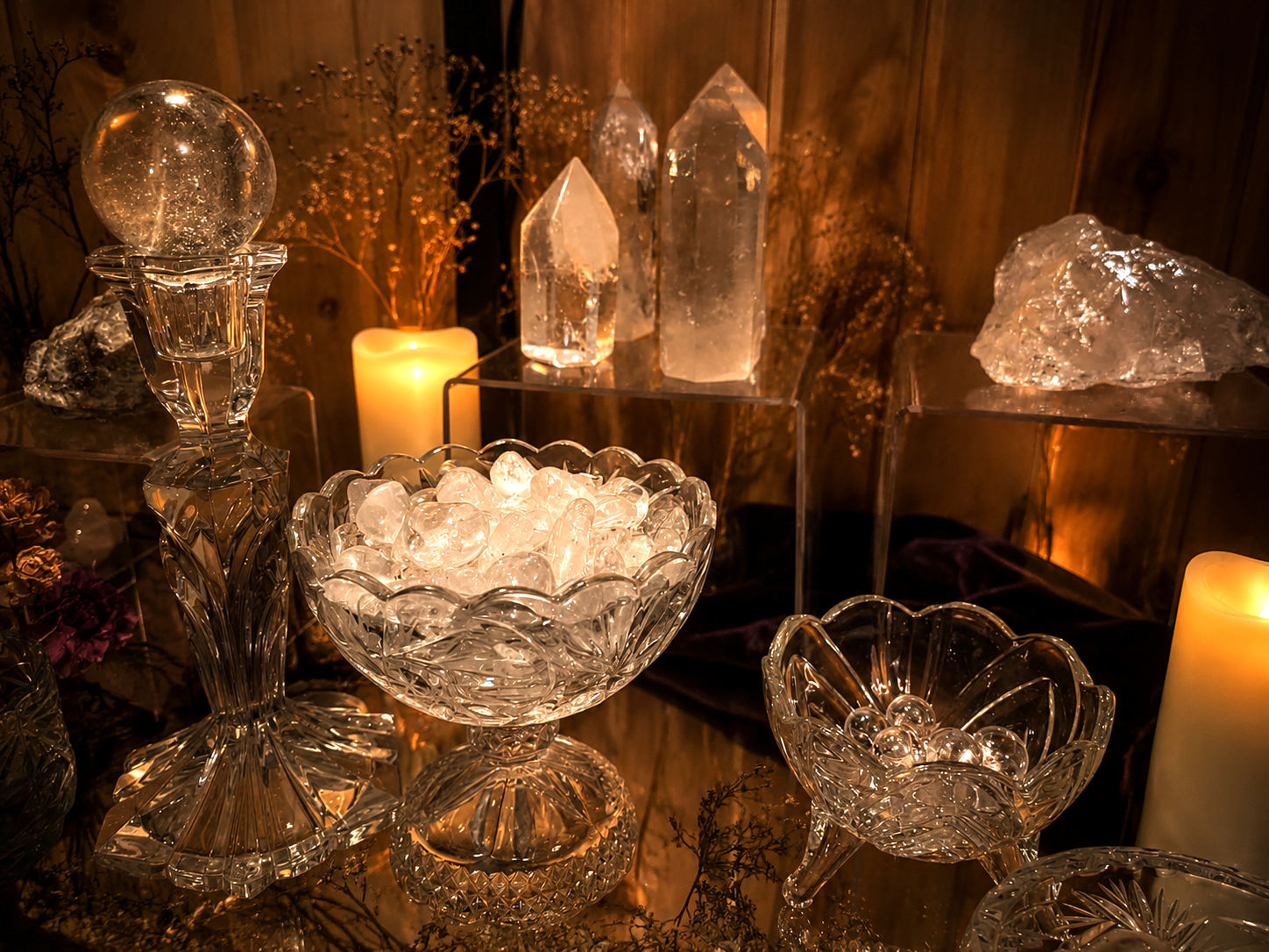 Crystals for sale at Red Sands Reiki metaphysical shop, PEI. Jewelry and handheld treasures.
