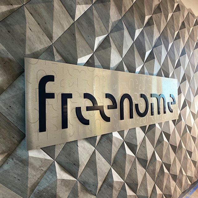 Proud to Help @freenome_aigenomics make this Metal Lobby Sign for their SF office. Showcases Brushed Aluminum, UV printing, &amp; Custom Paint finish paired against this amazing wall makes for a dramatic impact! #ai #metalletters #aluminum #3d #fabri