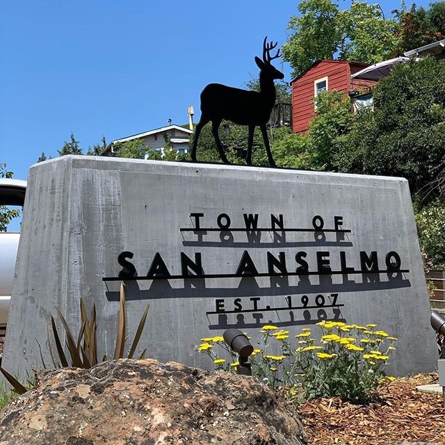 Proud to showcase this Concrete Monument Sign completed today while working with @townofsananselmo and Michael Schwab @col_ludlow #feelinggrateful  #monumental #wayfindingsigns #sananselmo #metalletters #concrete #since1980 #streetsigns #builttolast 