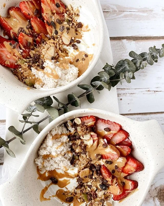 Yogurt seems to wonder why smoothies get to have all the fun #yogurtbowl