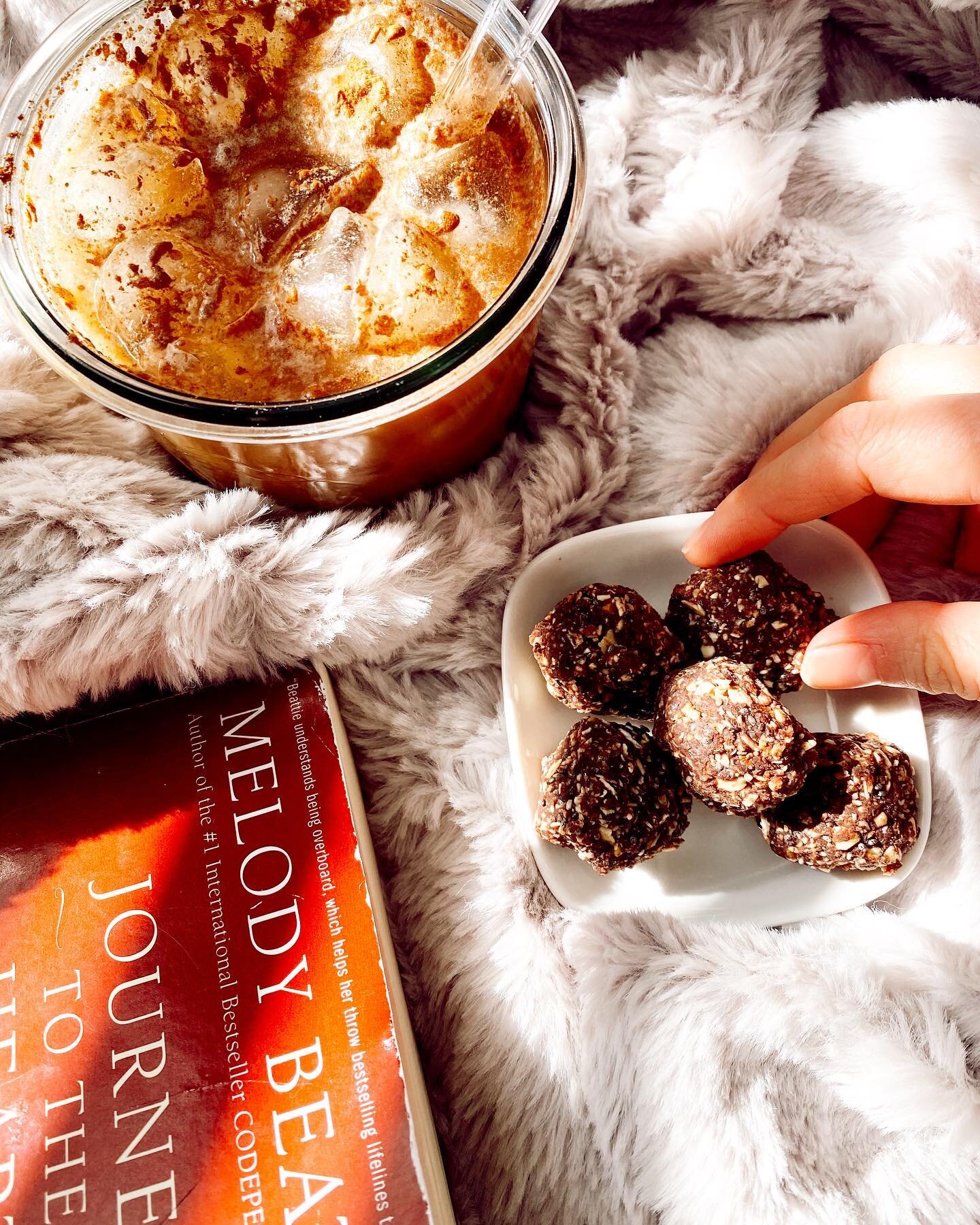 Anyone else love a cozy afternoon?

Also, let&rsquo;s talk the perks of @teeccino. You can enjoy a latte any time of day without any of the caffeine jitters ☕️