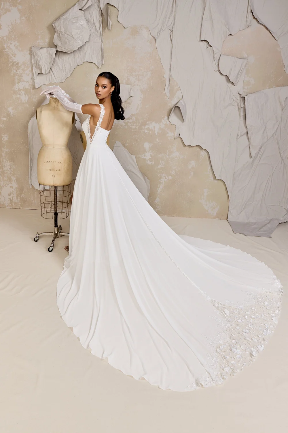 Wedding gown